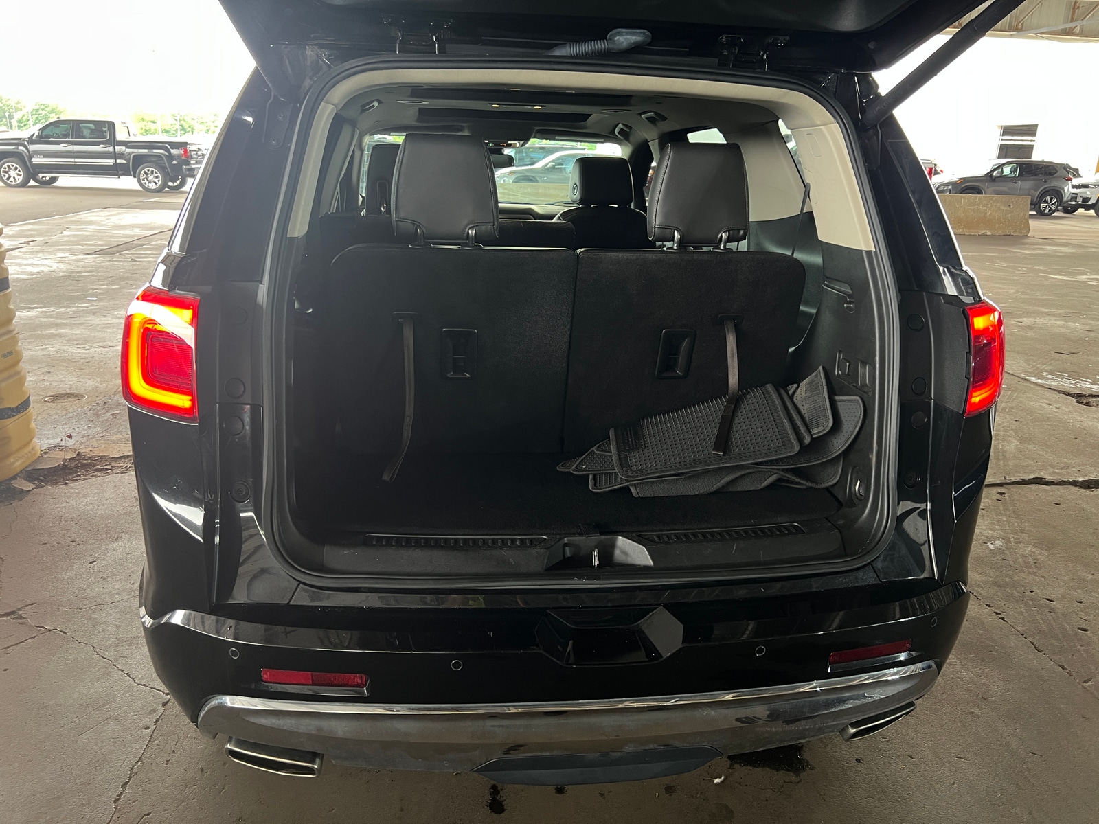 Thumbnail: 2019 GMC Acadia - 6