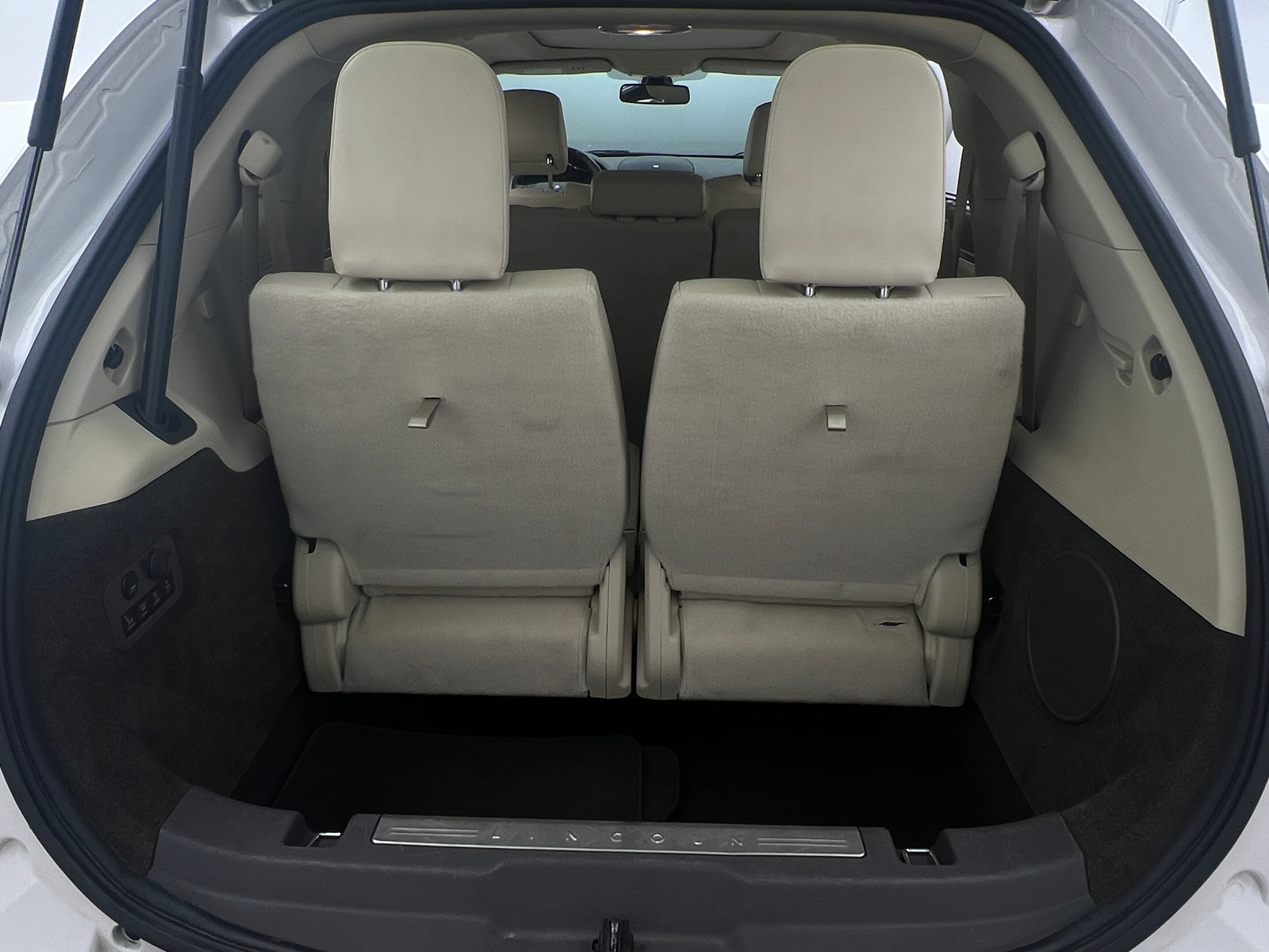 Thumbnail: 2019 Lincoln MKT - 6