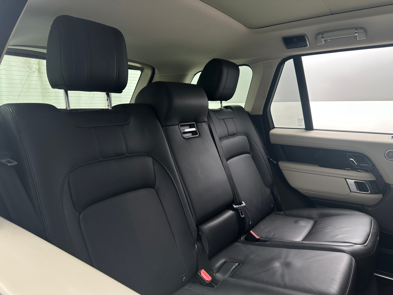 Thumbnail: 2020 Land Rover Range Rover - 5