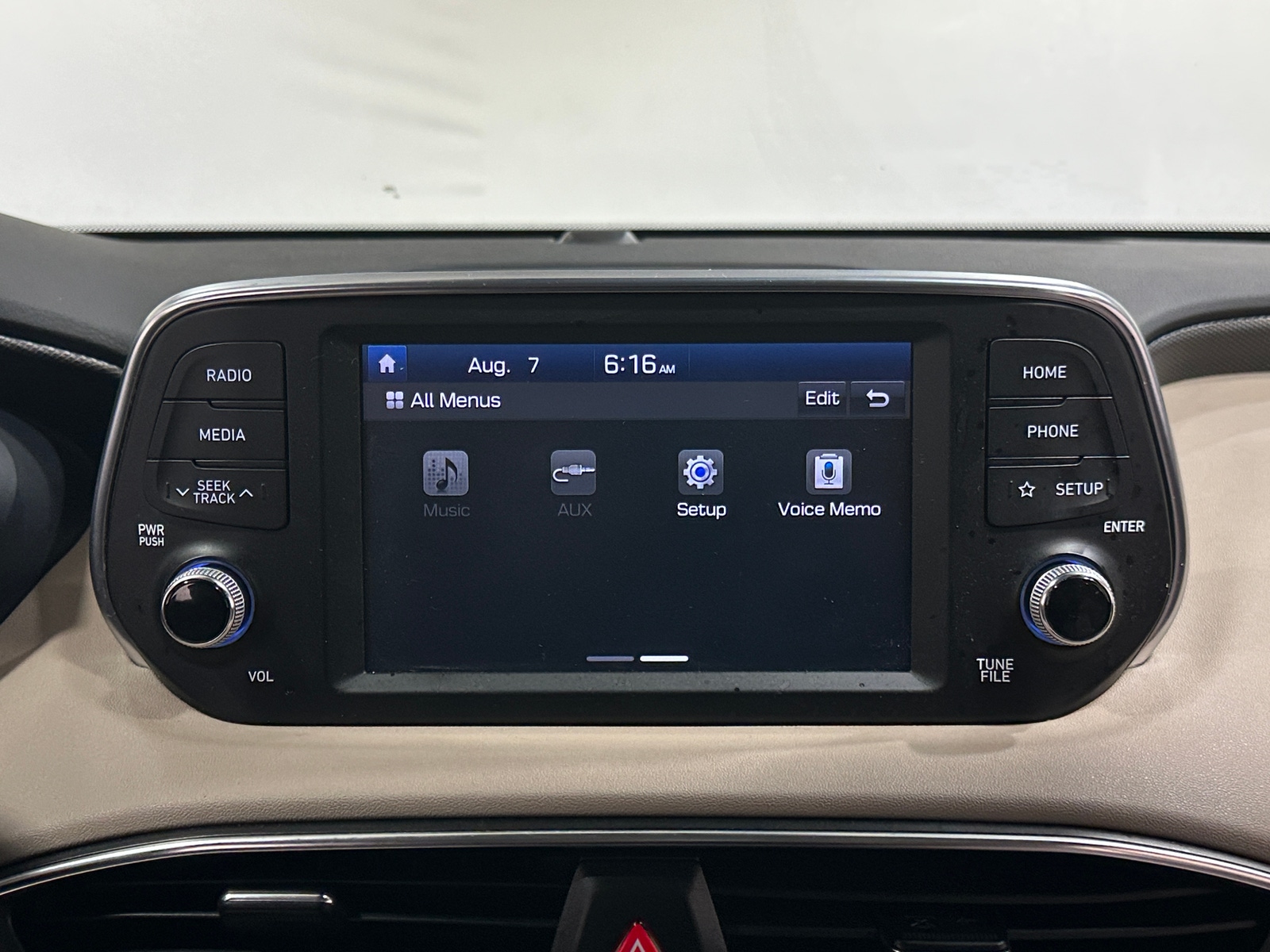 Thumbnail: 2019 Hyundai Santa Fe - 3
