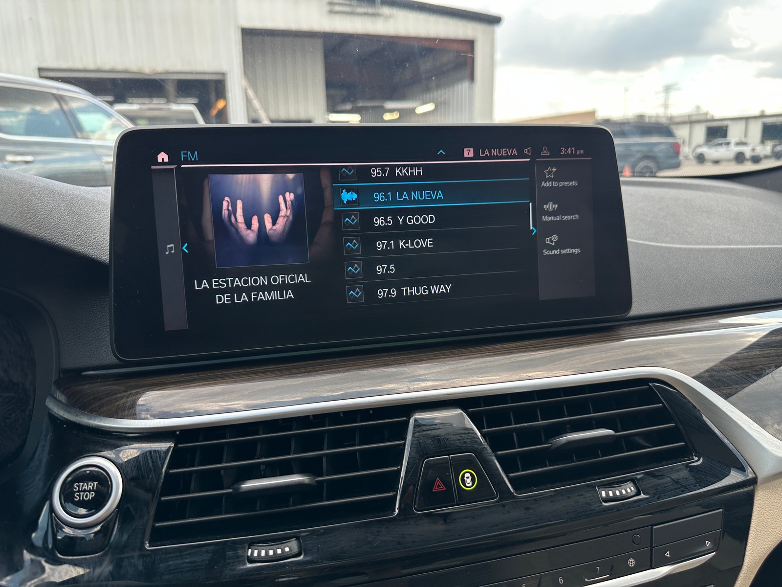 Thumbnail: 2021 BMW 5 Series - 3