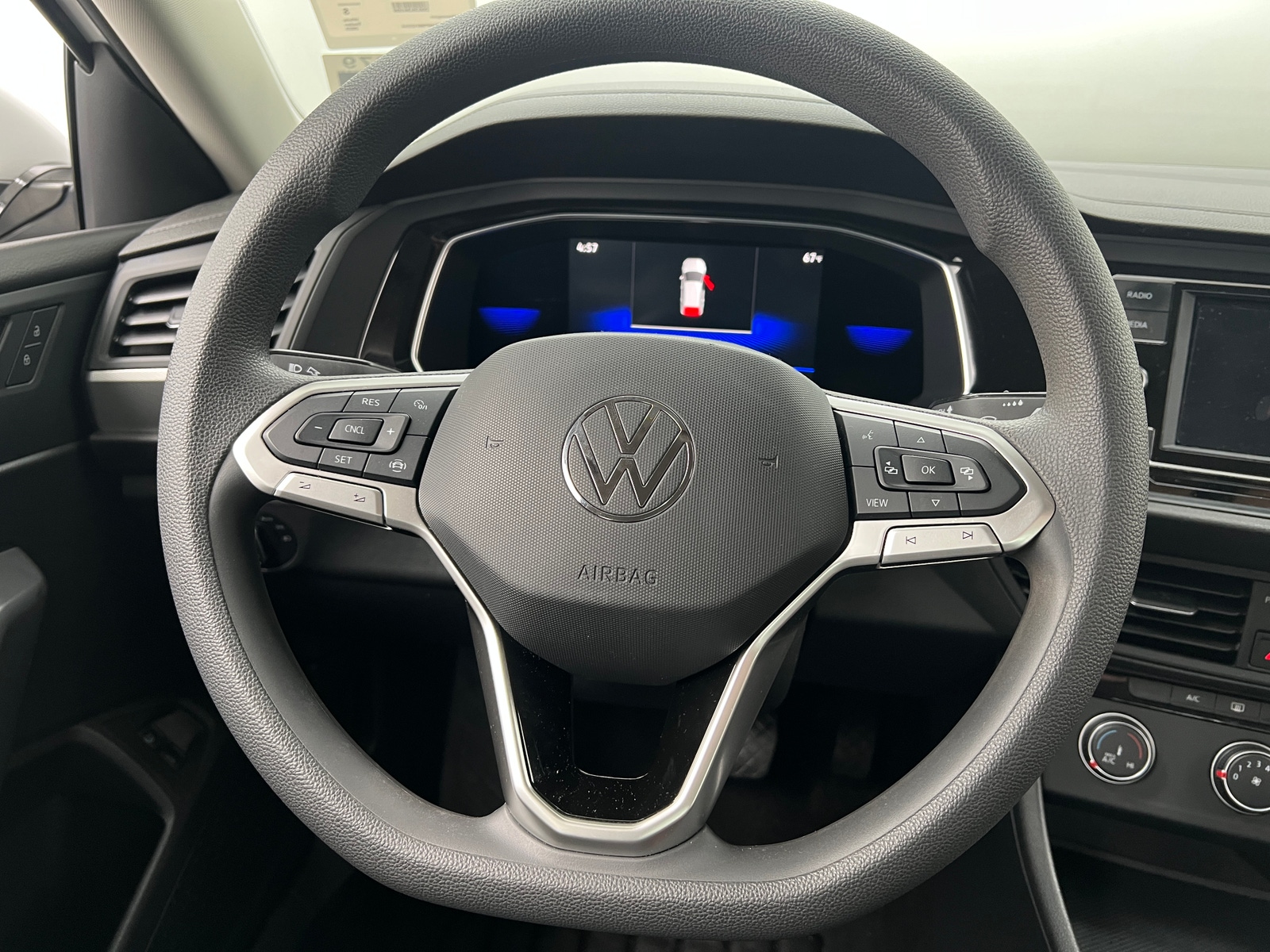 Thumbnail: 2023 Volkswagen Jetta - 5