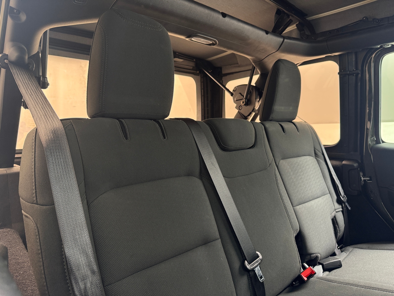 Thumbnail: 2021 Jeep Wrangler - 6