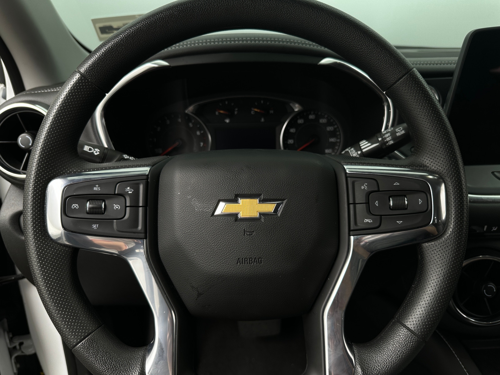 Thumbnail: 2023 Chevrolet Blazer - 5