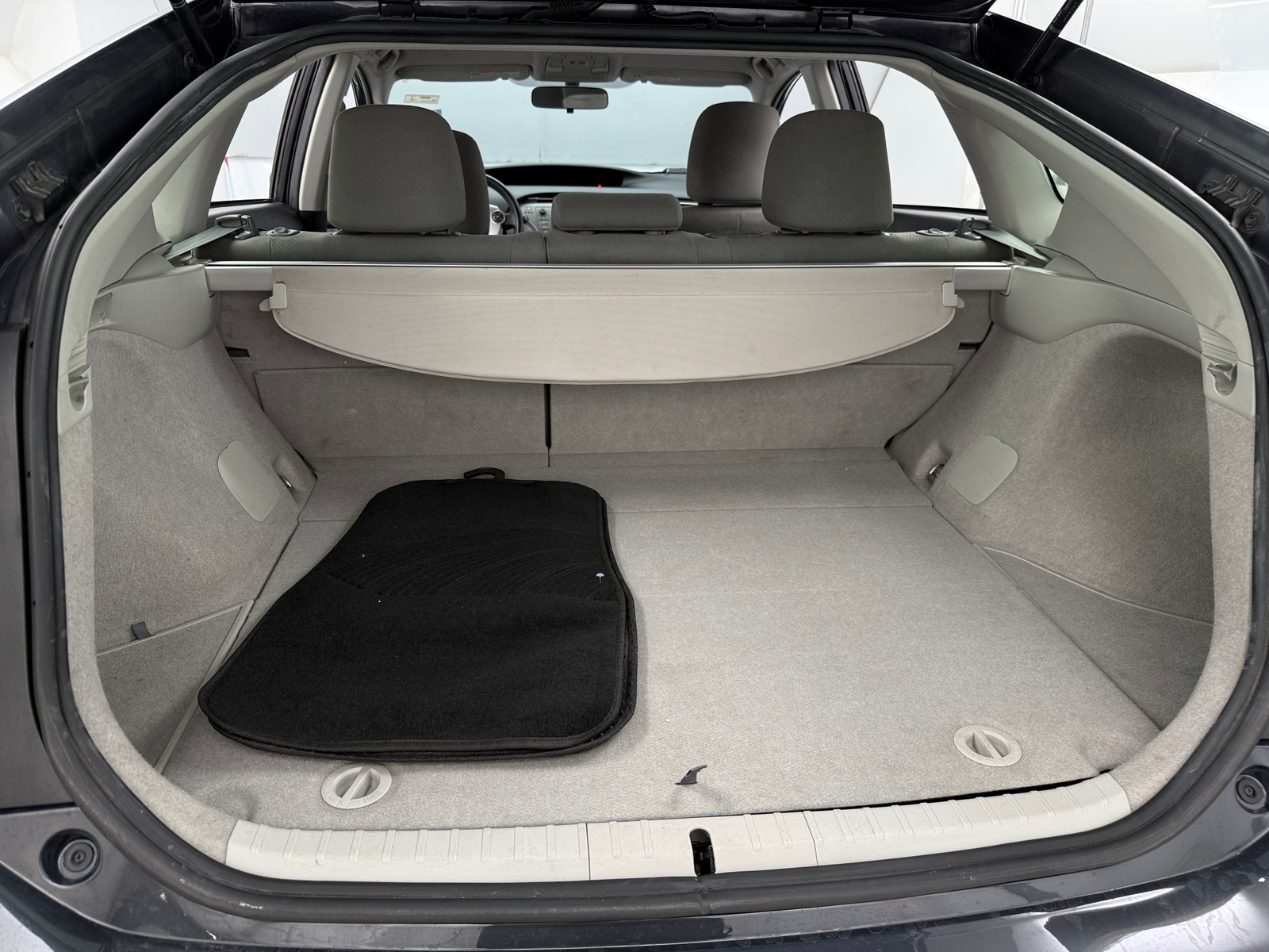 Thumbnail: 2014 Toyota Prius - 7