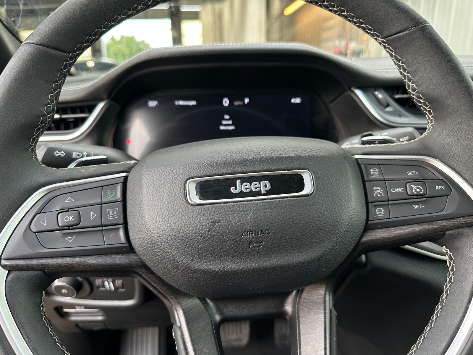 Thumbnail: 2024 Jeep Grand Cherokee - 4