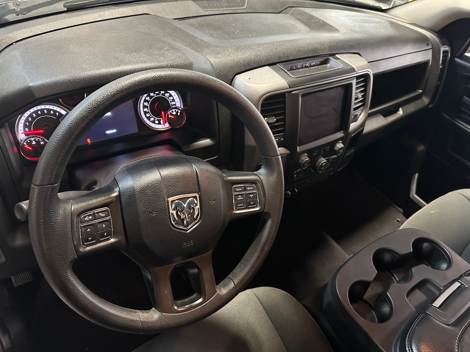 Thumbnail: 2022 RAM 1500 Classic - 3