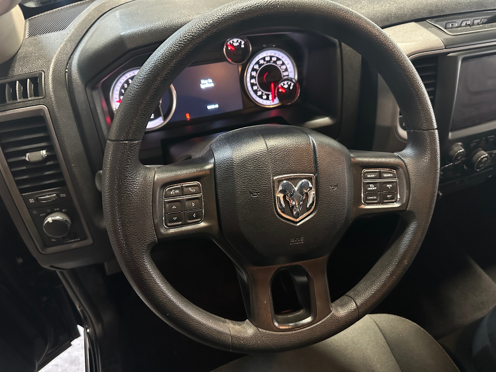 Thumbnail: 2022 RAM 1500 Classic - 5