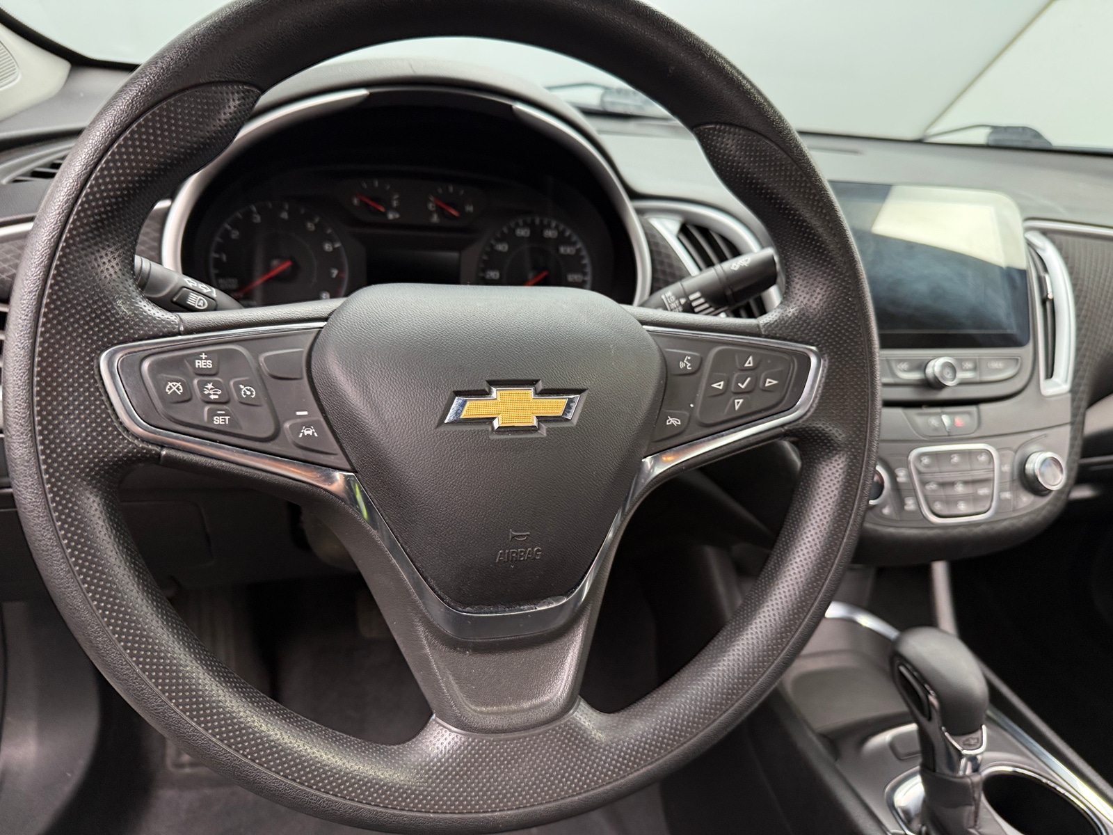Thumbnail: 2023 Chevrolet Malibu - 5