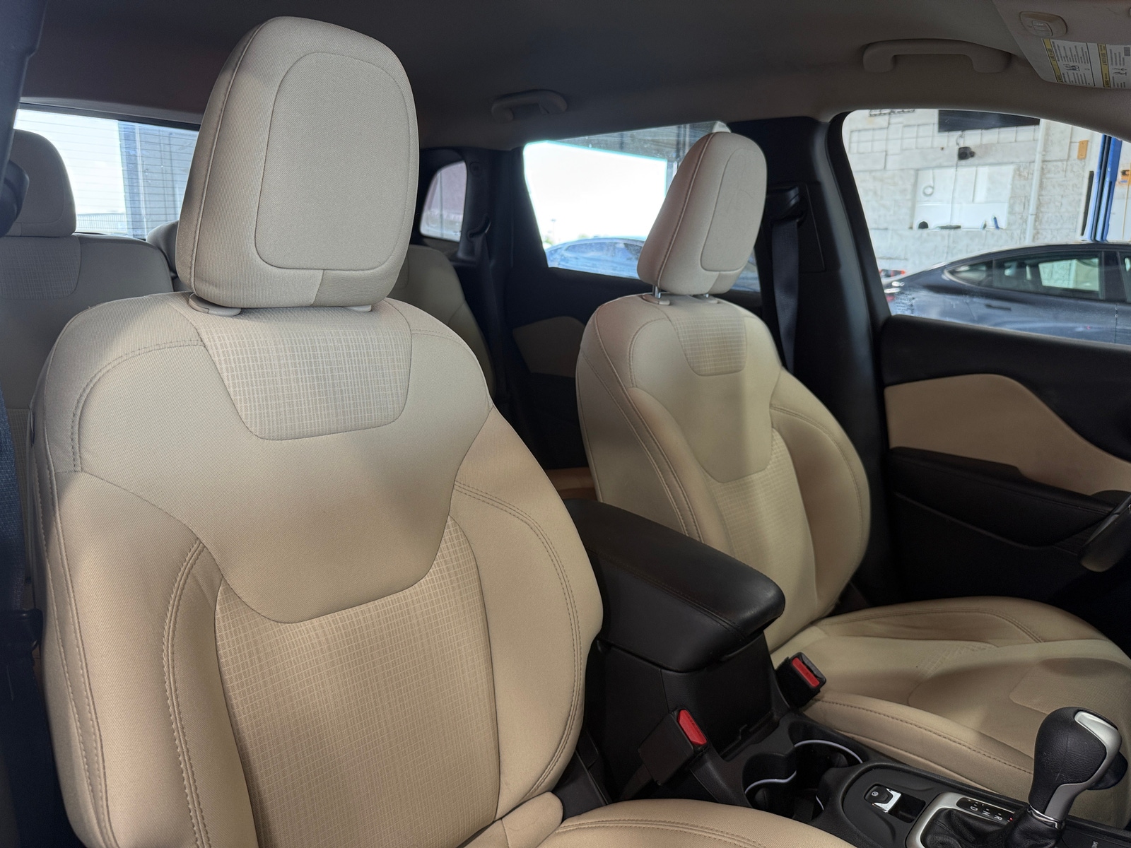 Thumbnail: 2016 Jeep Cherokee - 2