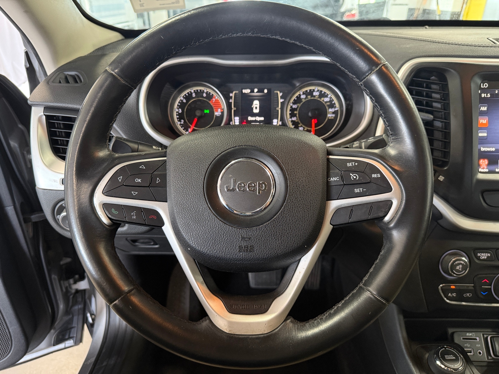 Thumbnail: 2016 Jeep Cherokee - 5