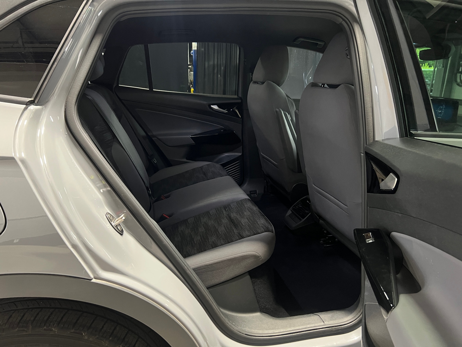Thumbnail: 2022 Volkswagen ID.4 - 6