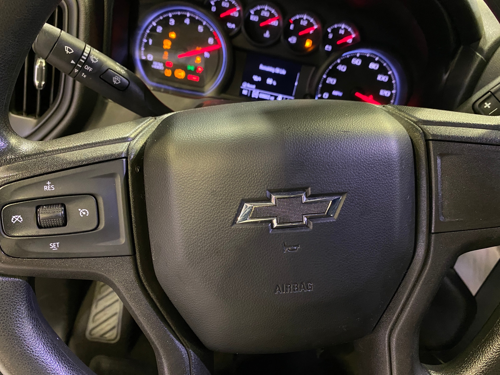 Thumbnail: 2019 Chevrolet Silverado 1500 - 5