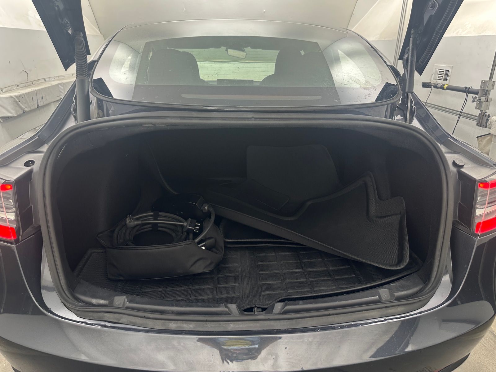 Thumbnail: 2023 Tesla Model 3 - 6