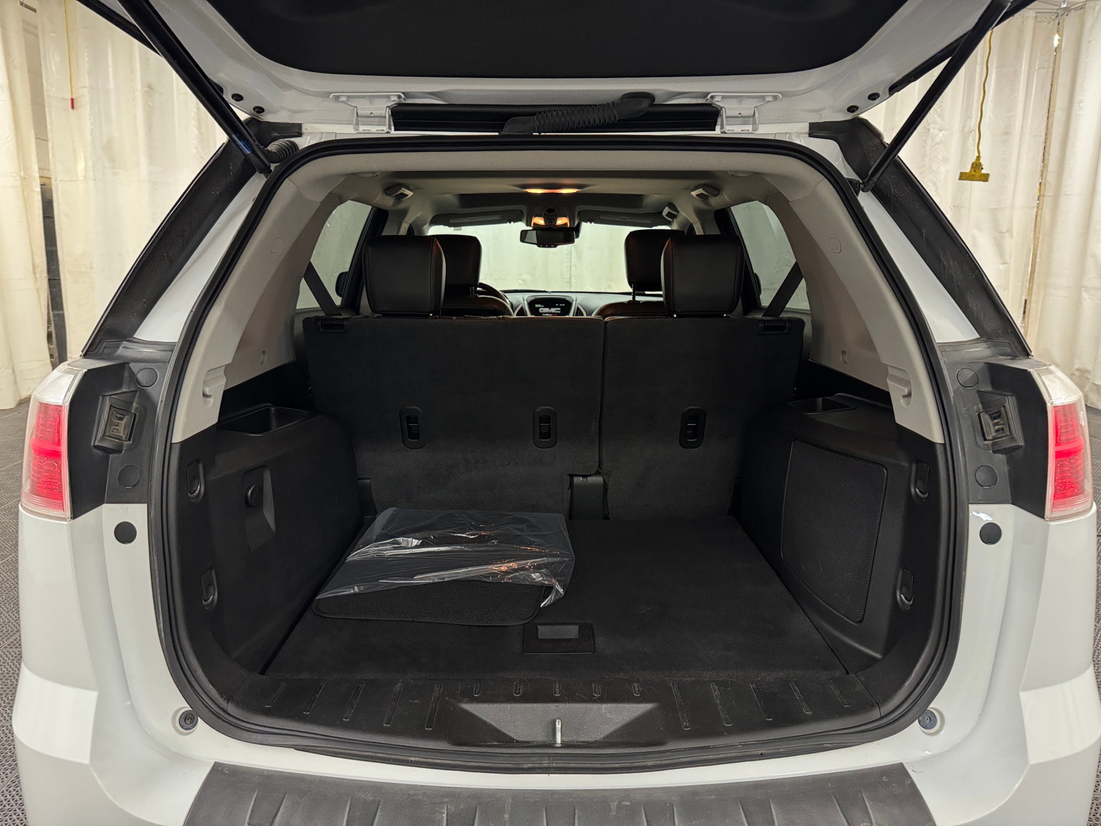 Thumbnail: 2014 GMC Terrain - 6
