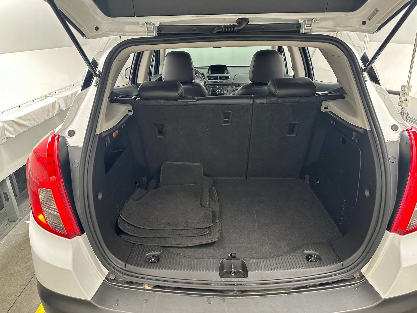 Thumbnail: 2016 Buick Encore - 7