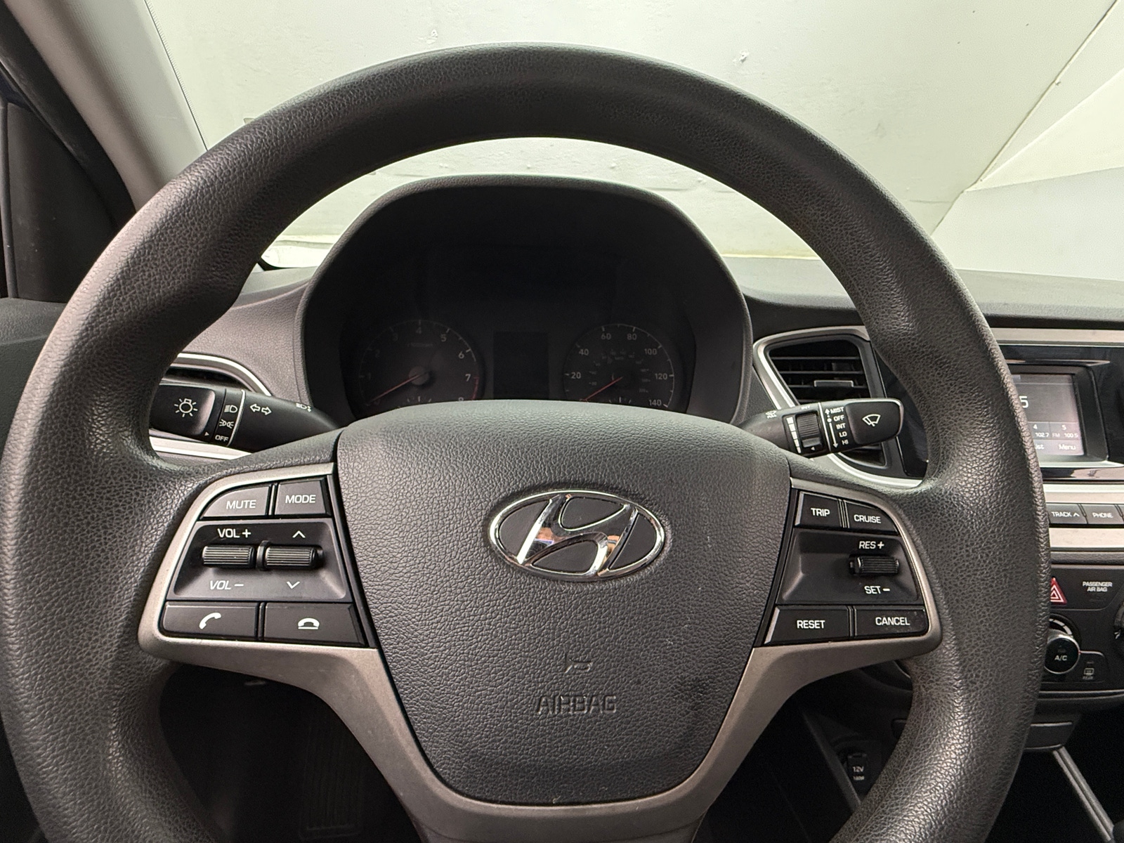 Thumbnail: 2021 Hyundai Accent - 5
