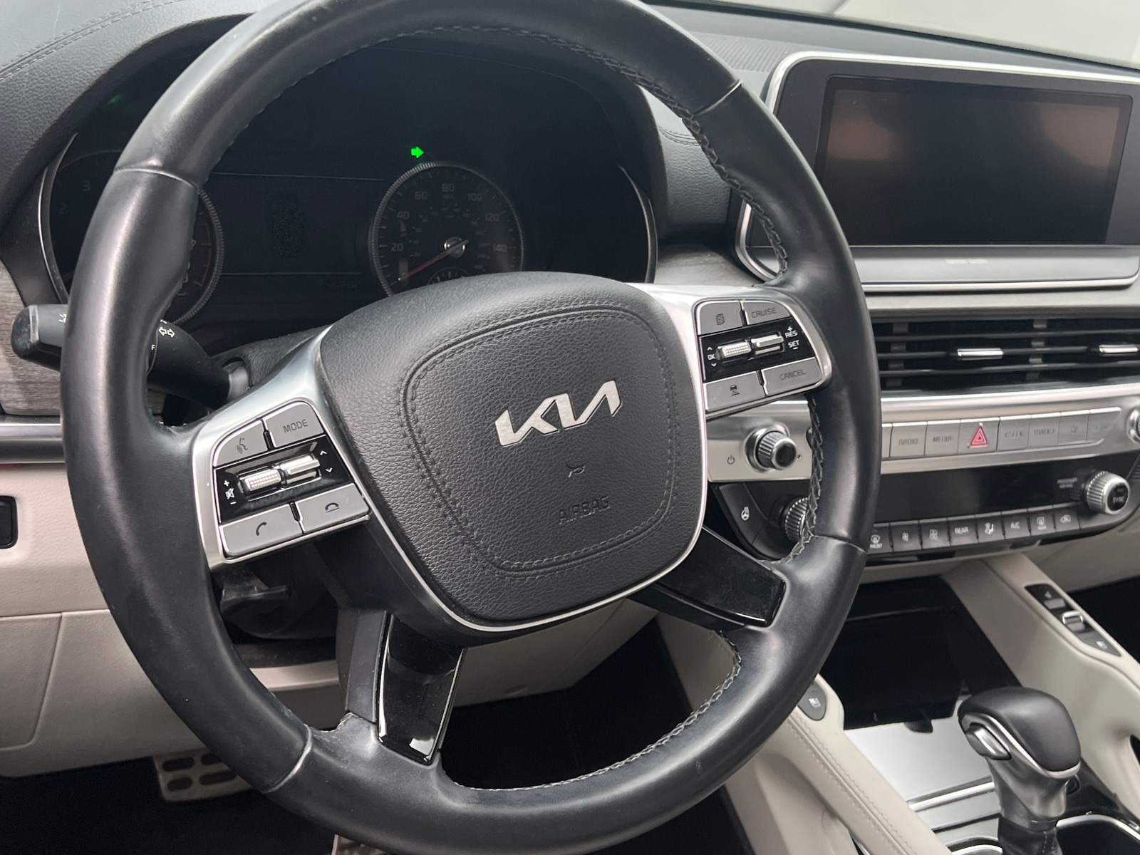 Thumbnail: 2022 Kia Telluride - 4