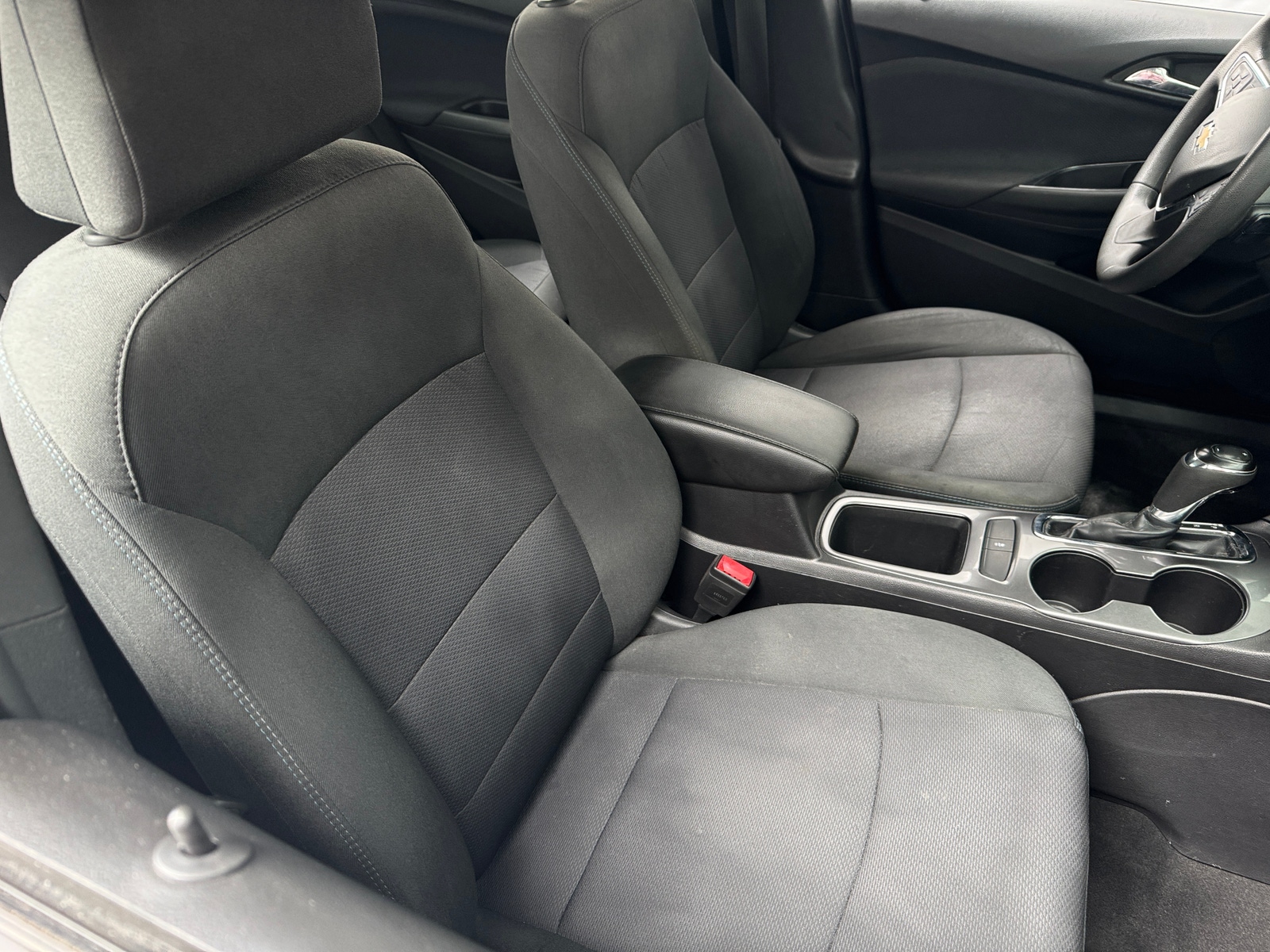 Thumbnail: 2018 Chevrolet Cruze - 2