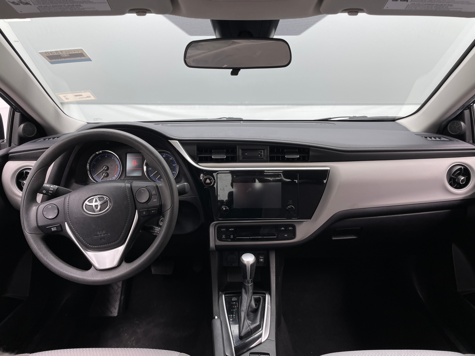 Thumbnail: 2018 Toyota Corolla - 3