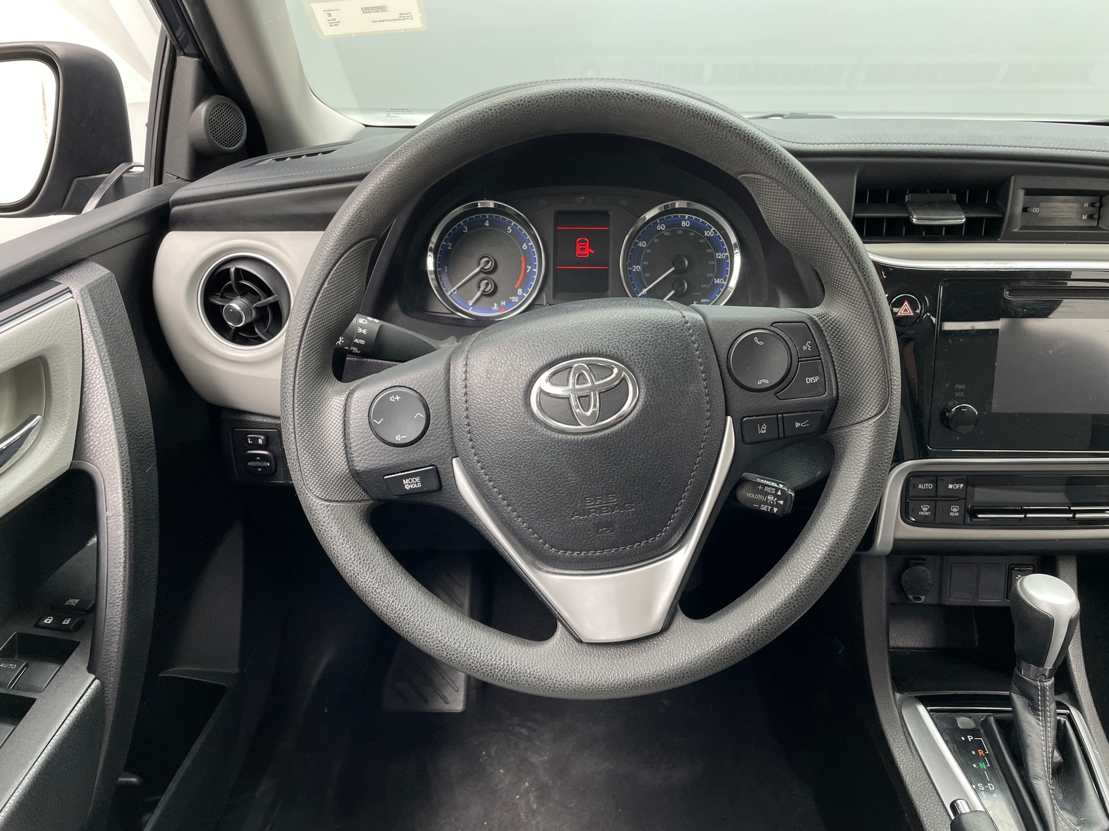 Thumbnail: 2018 Toyota Corolla - 5