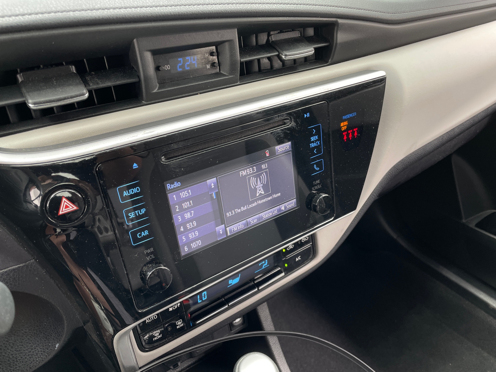 Thumbnail: 2018 Toyota Corolla - 4