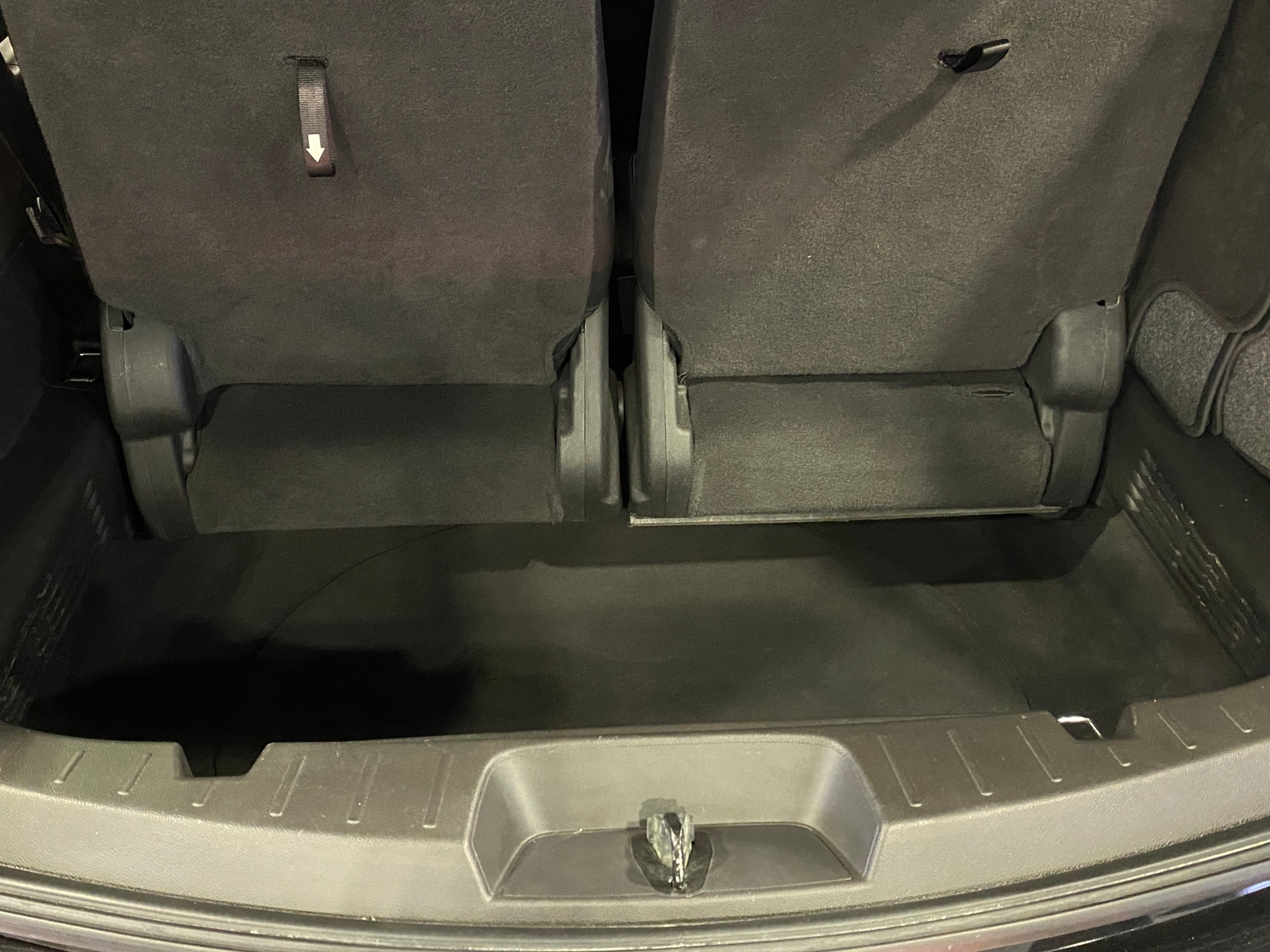 Thumbnail: 2013 Ford Explorer - 6