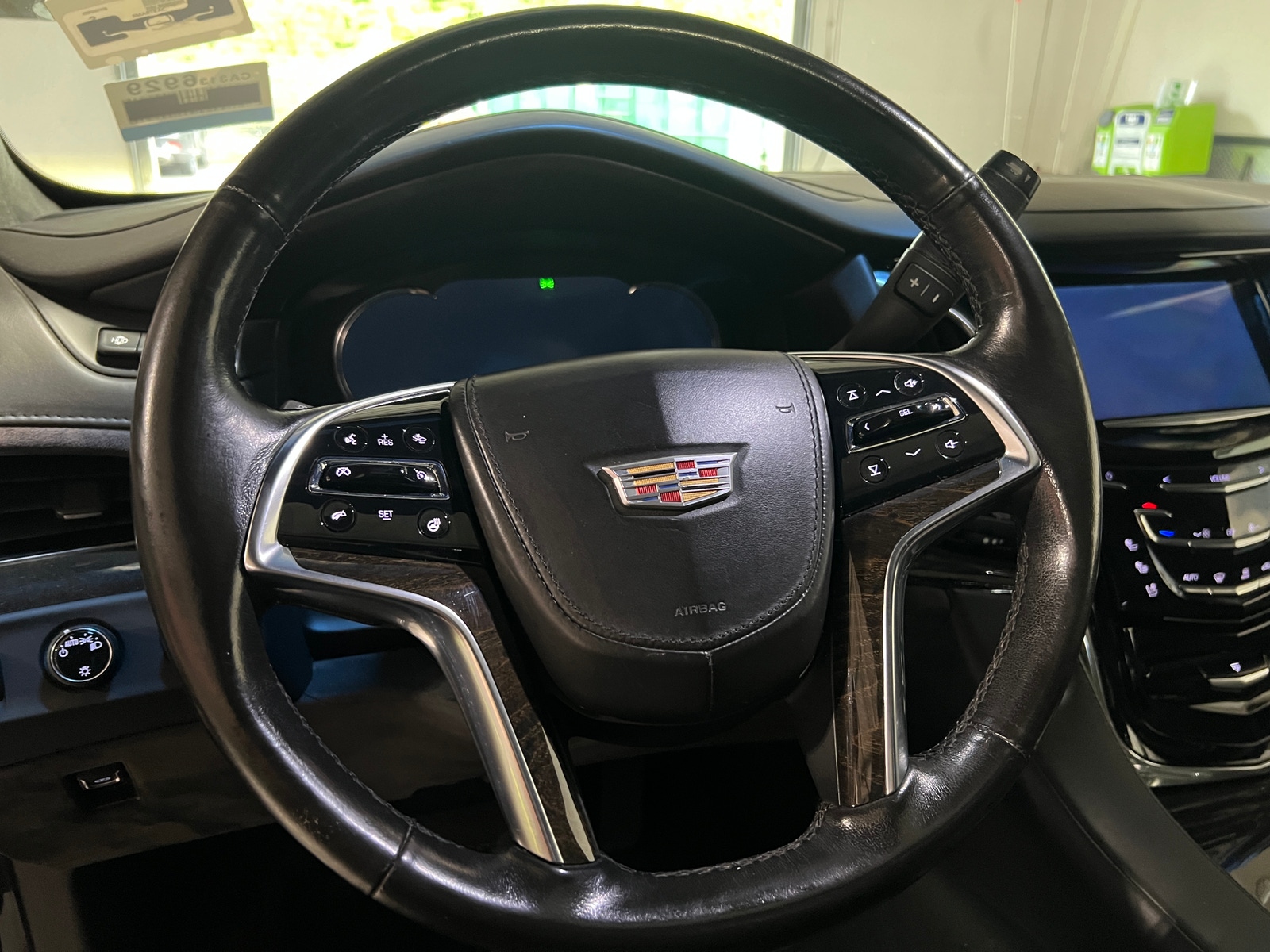 Thumbnail: 2016 Cadillac Escalade - 4