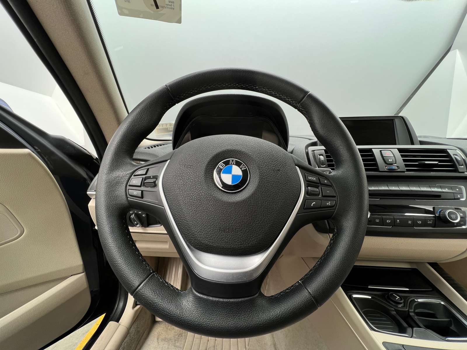 Thumbnail: 2014 BMW 2 Series - 3