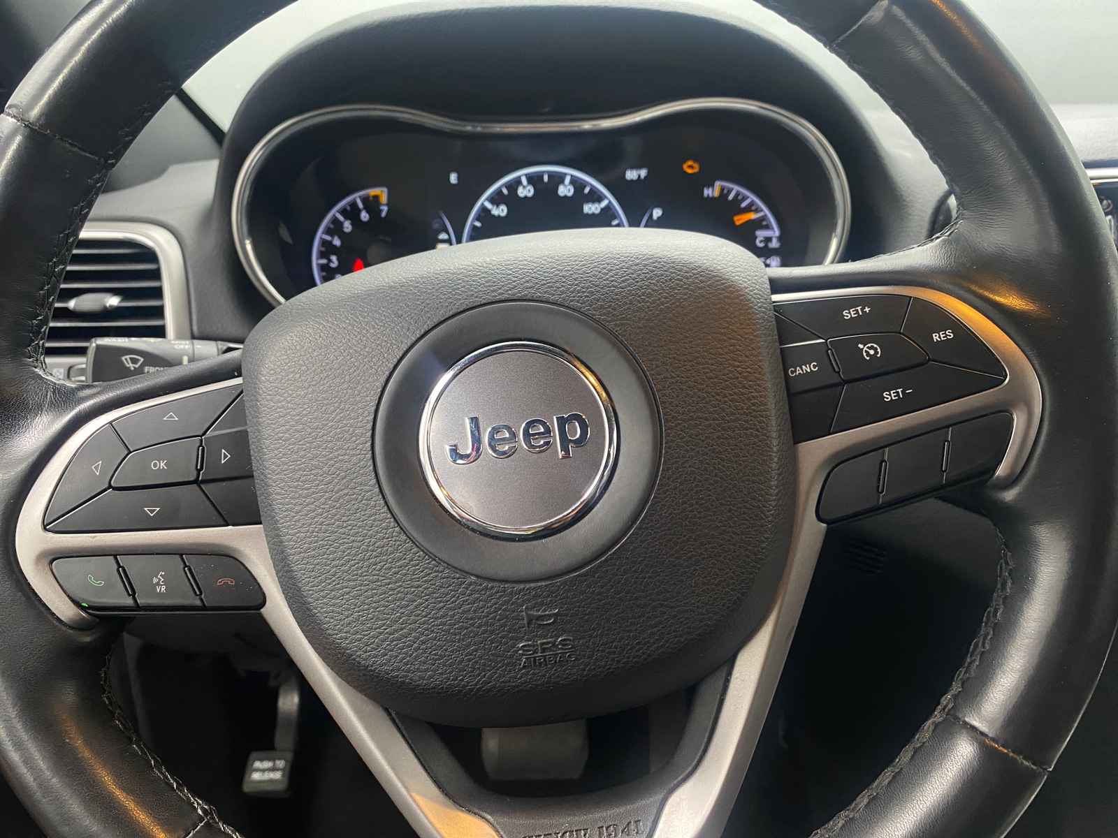 Thumbnail: 2019 Jeep Grand Cherokee - 4