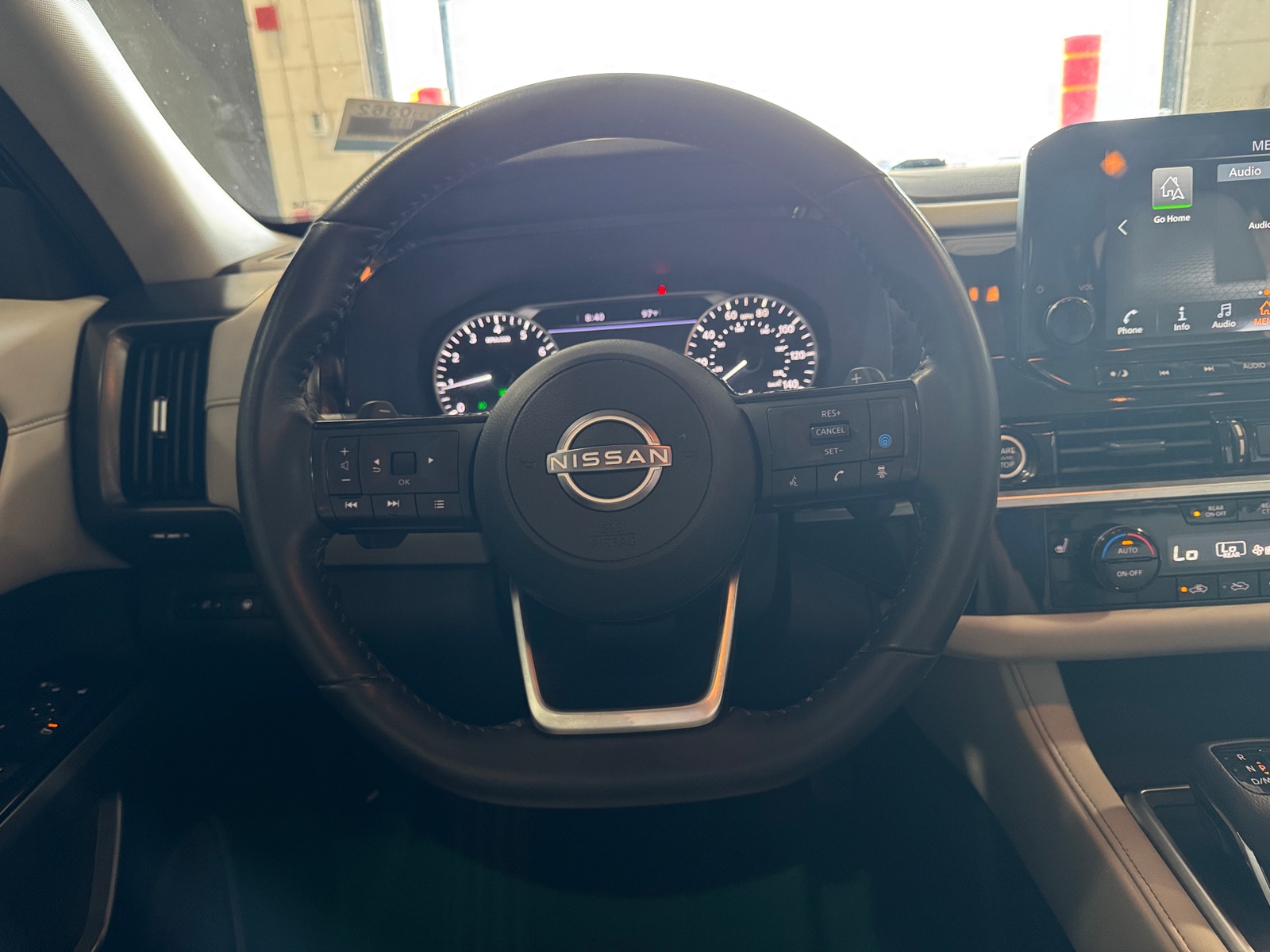 Thumbnail: 2022 Nissan Pathfinder - 4