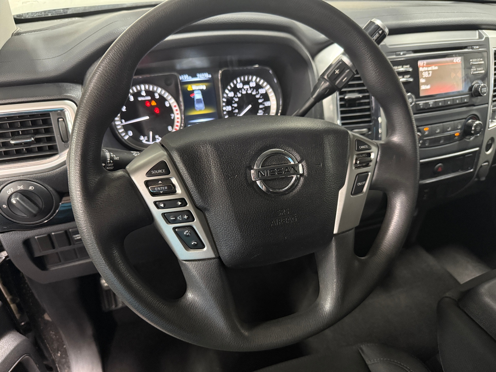 Thumbnail: 2018 Nissan Titan - 5