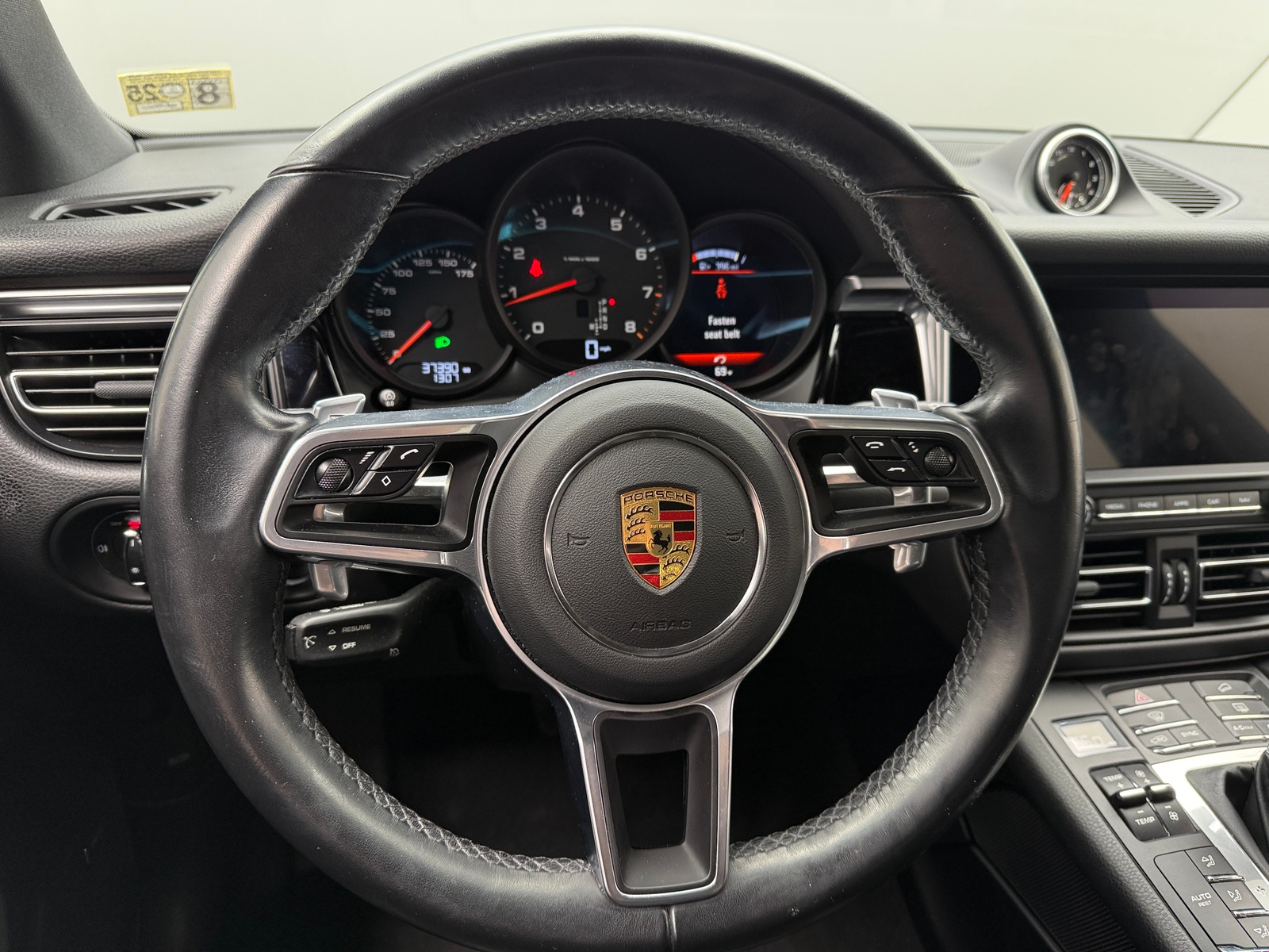 Thumbnail: 2021 Porsche Macan - 4
