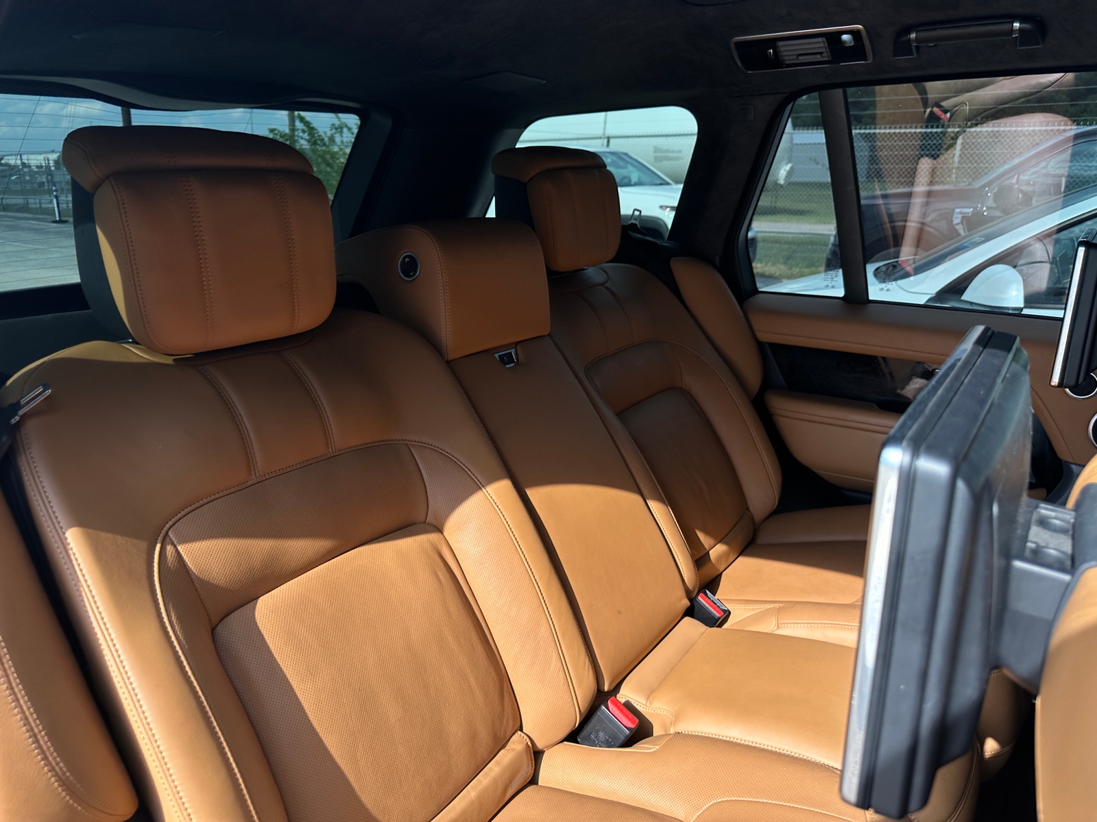 Thumbnail: 2021 Land Rover Range Rover - 5
