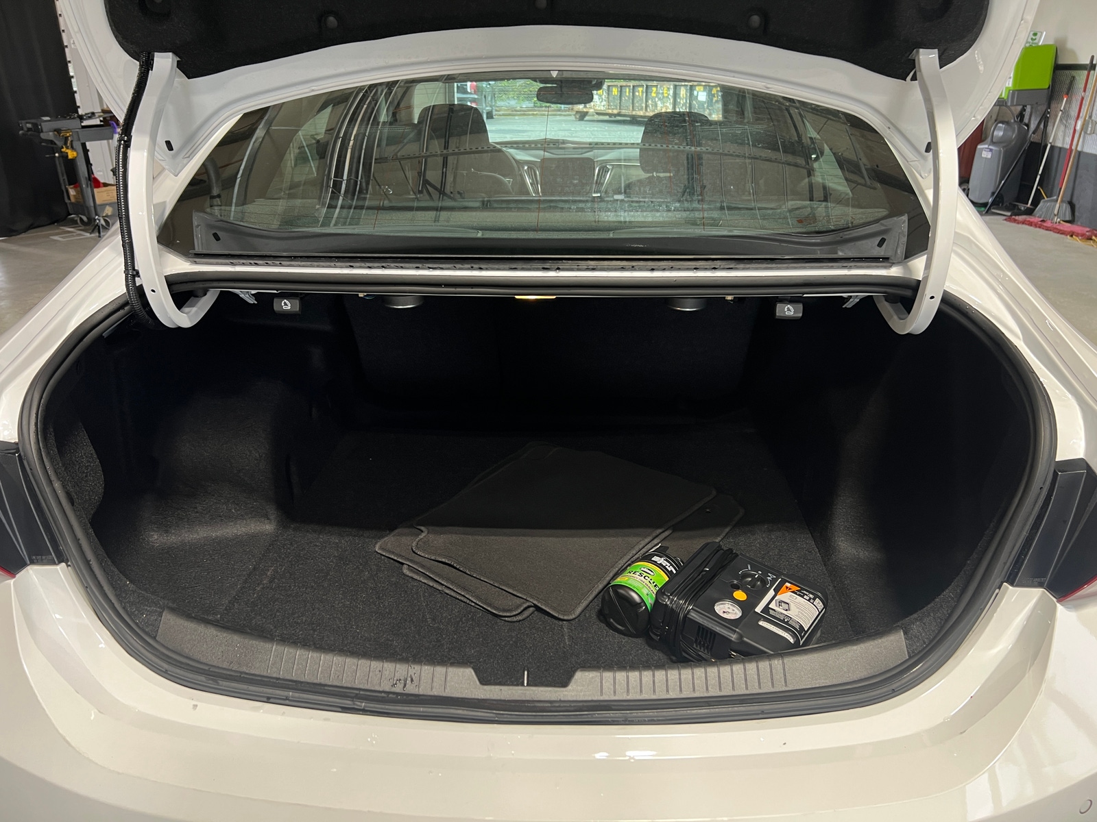 Thumbnail: 2024 Chevrolet Malibu - 6