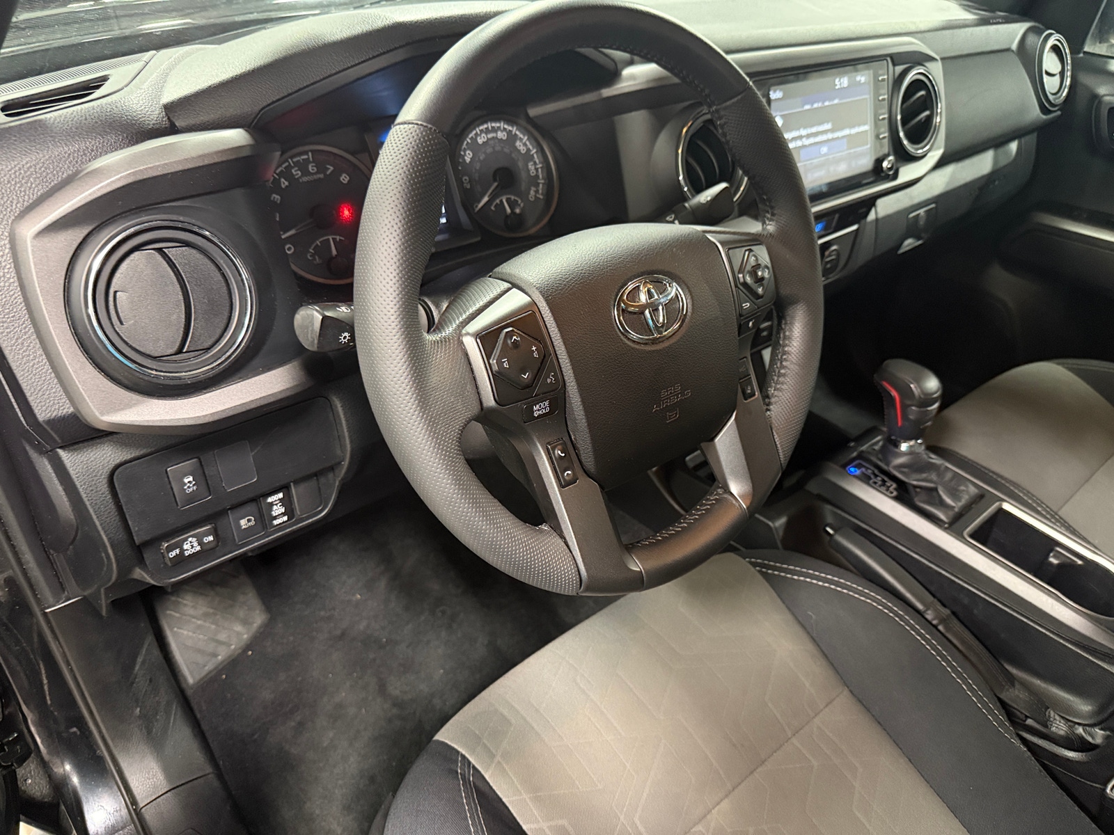 Thumbnail: 2021 Toyota Tacoma - 3