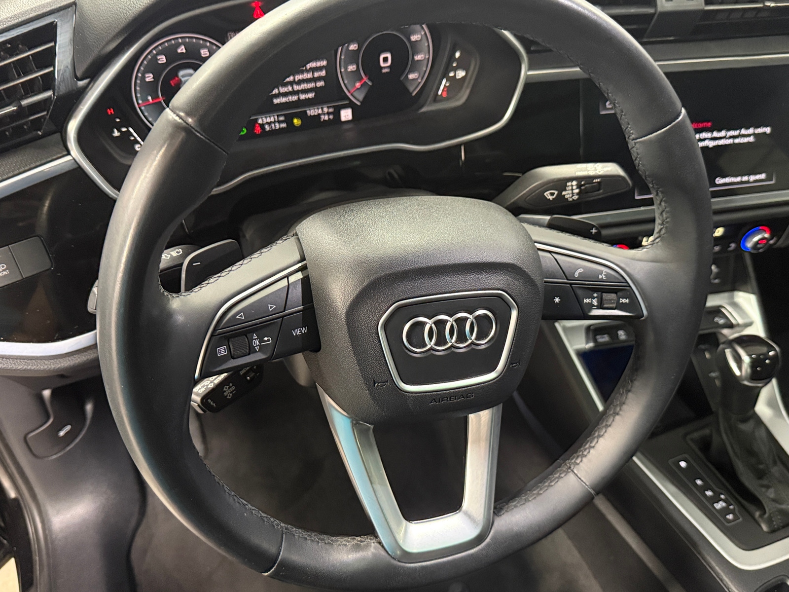 Thumbnail: 2022 Audi Q3 - 4