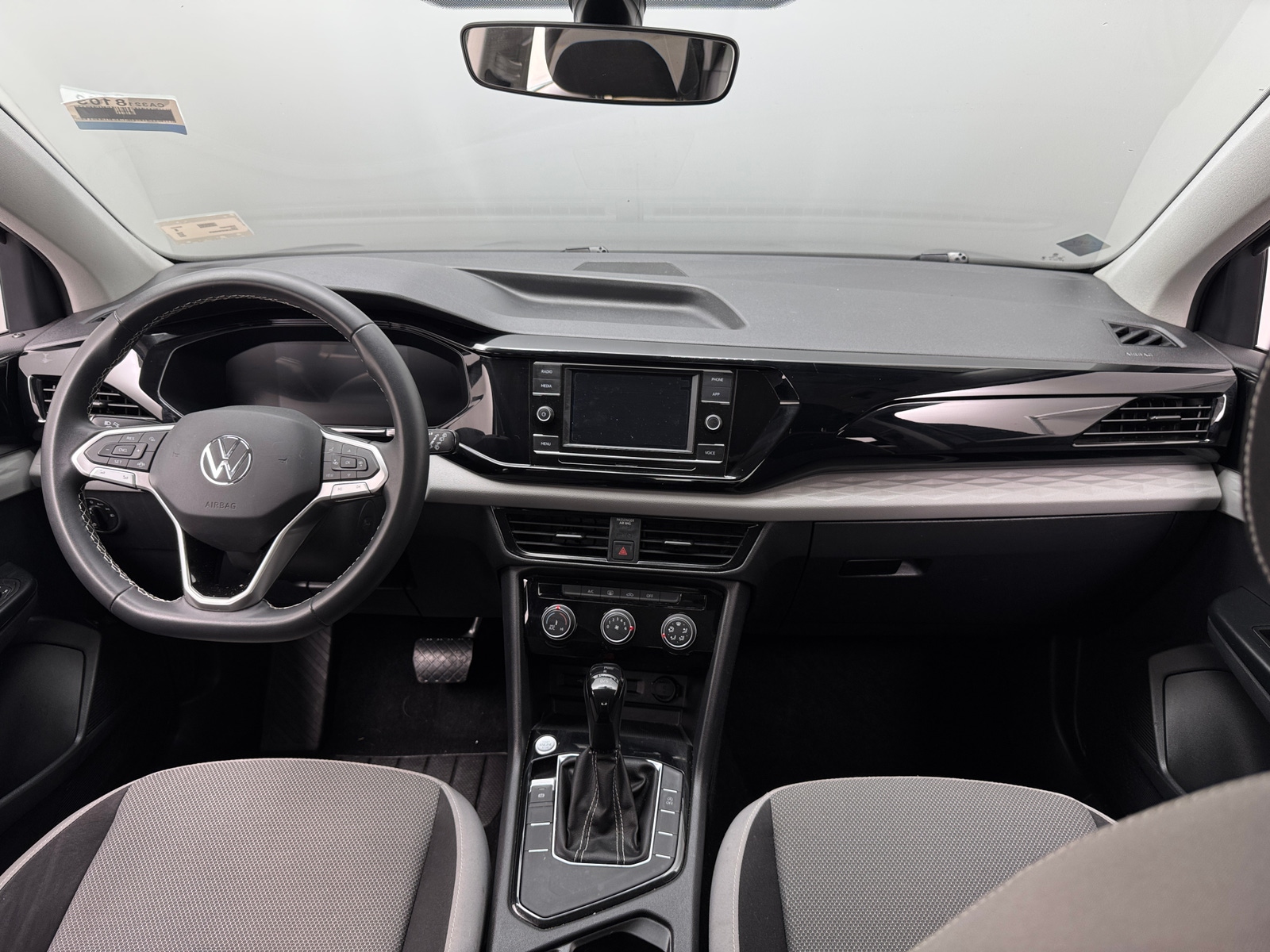 Thumbnail: 2023 Volkswagen Taos - 3