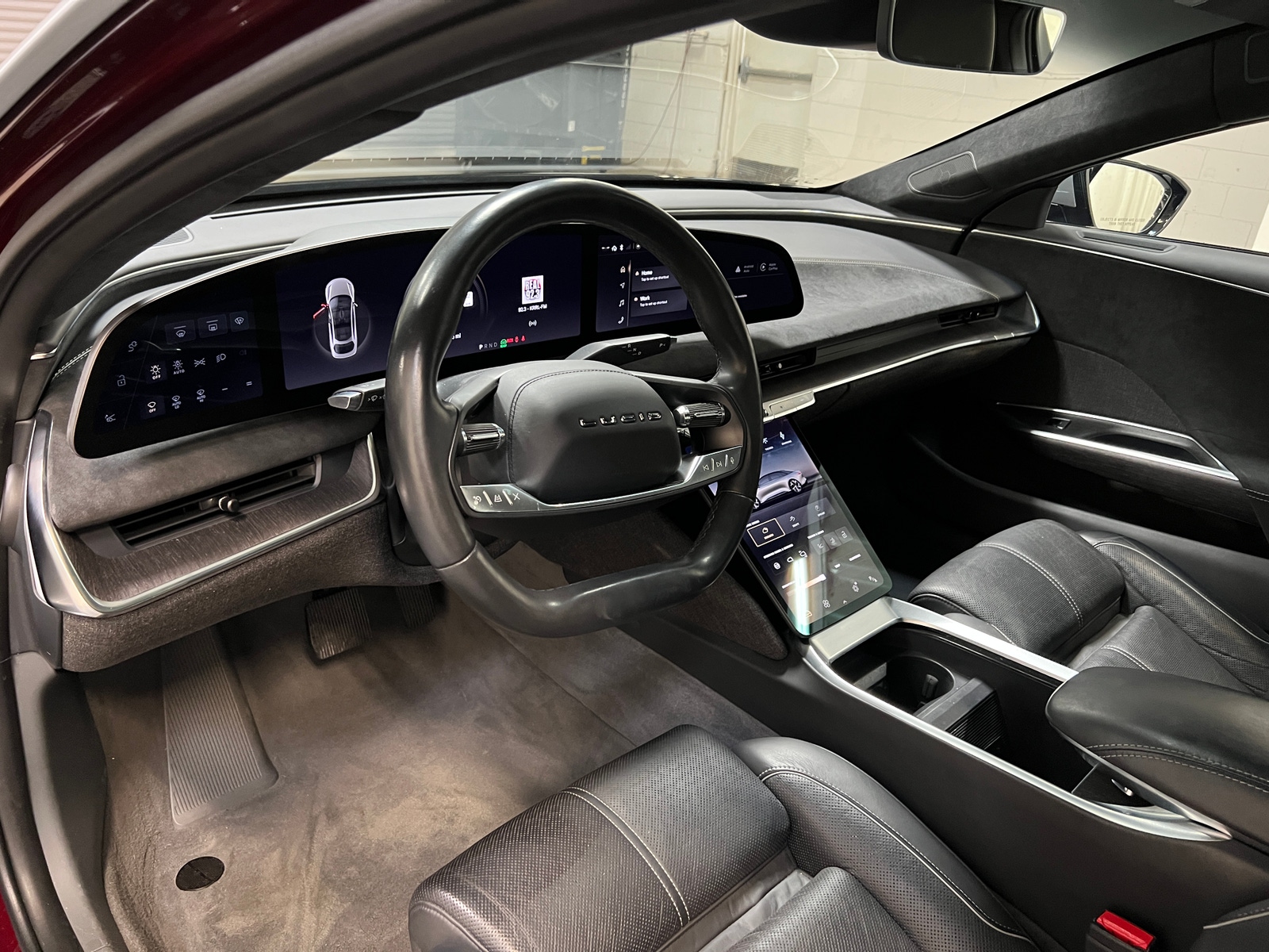 Thumbnail: 2022 Lucid Air - 2