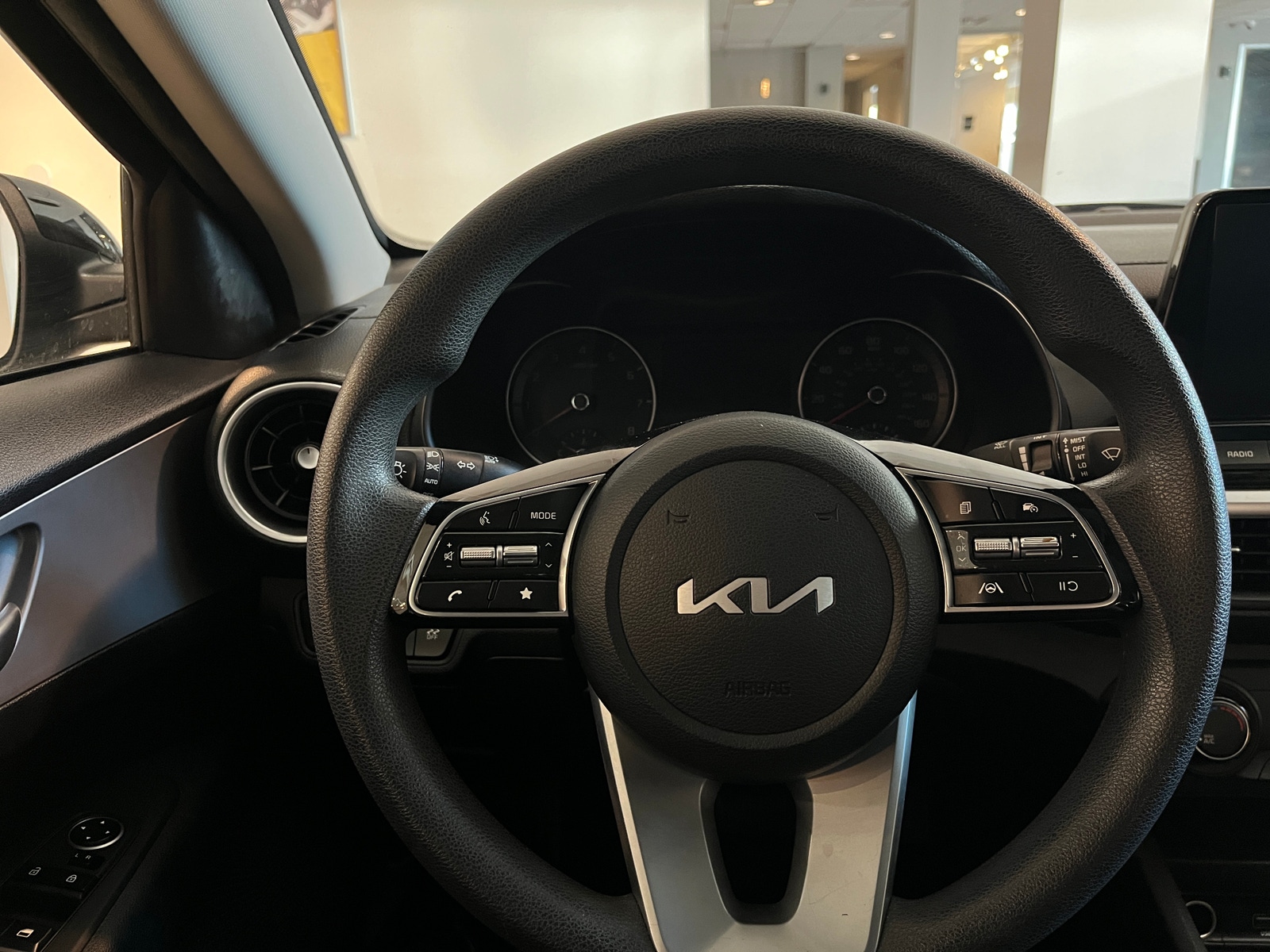 Thumbnail: 2023 Kia Forte - 5