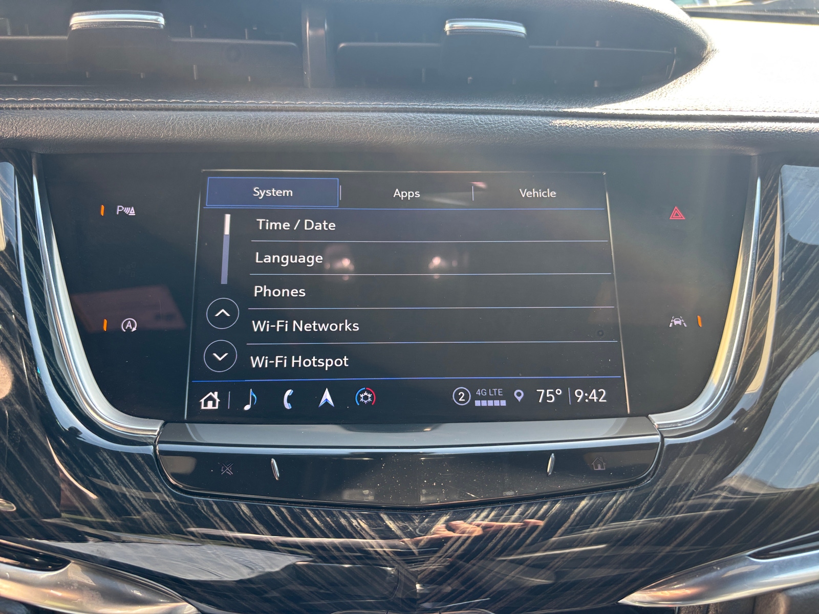 Thumbnail: 2023 Cadillac XT6 - 4