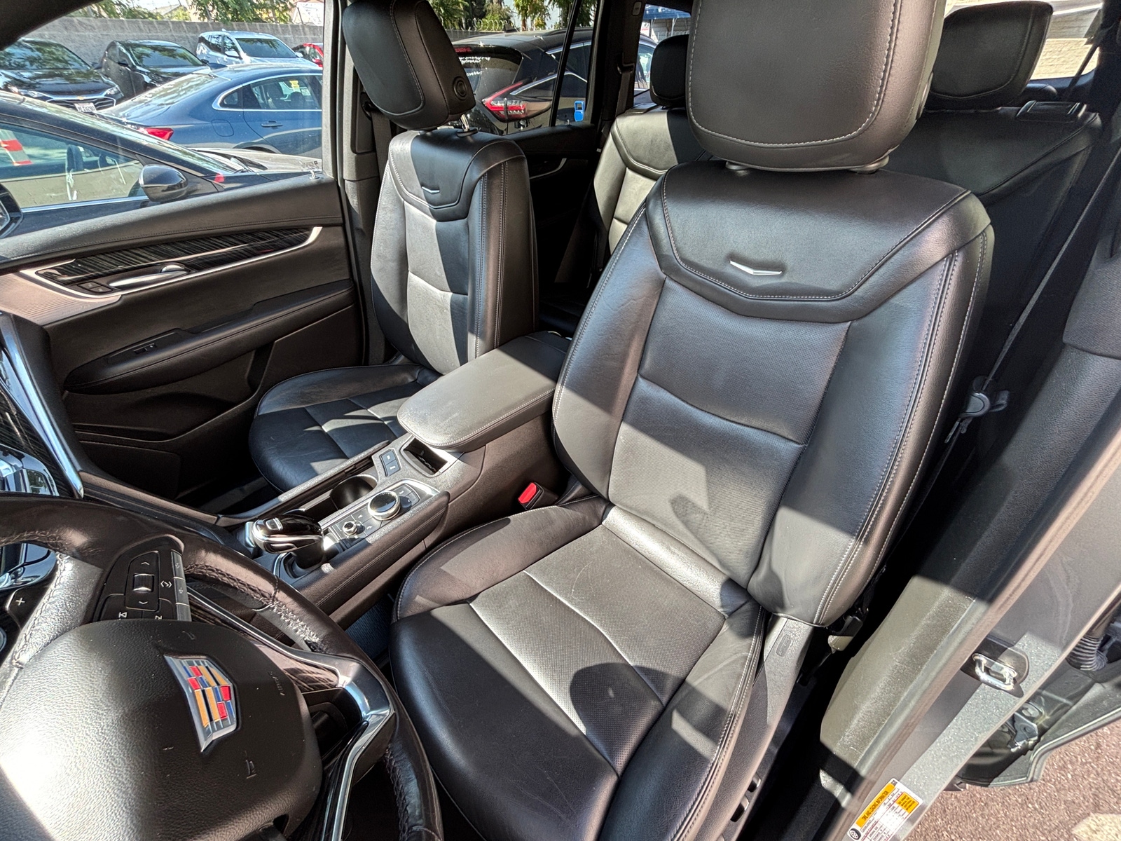 Thumbnail: 2023 Cadillac XT6 - 2