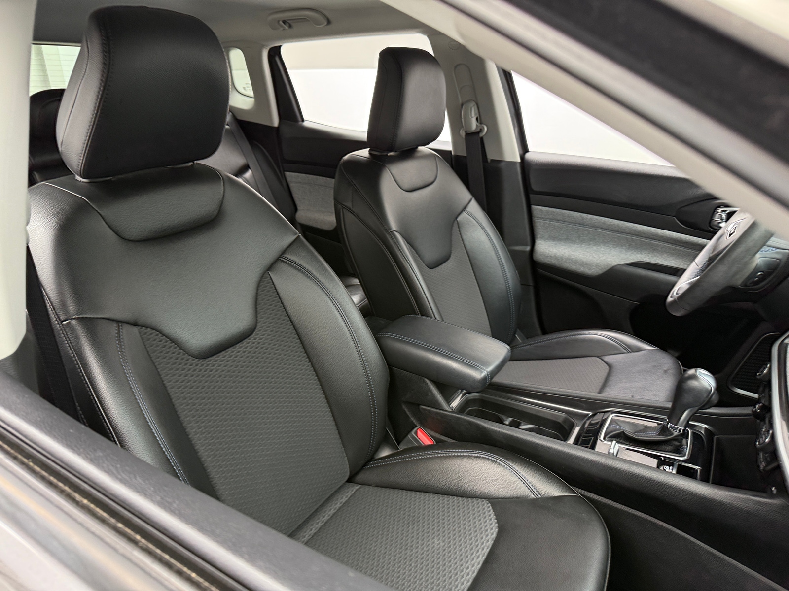 Thumbnail: 2022 Jeep Compass - 2