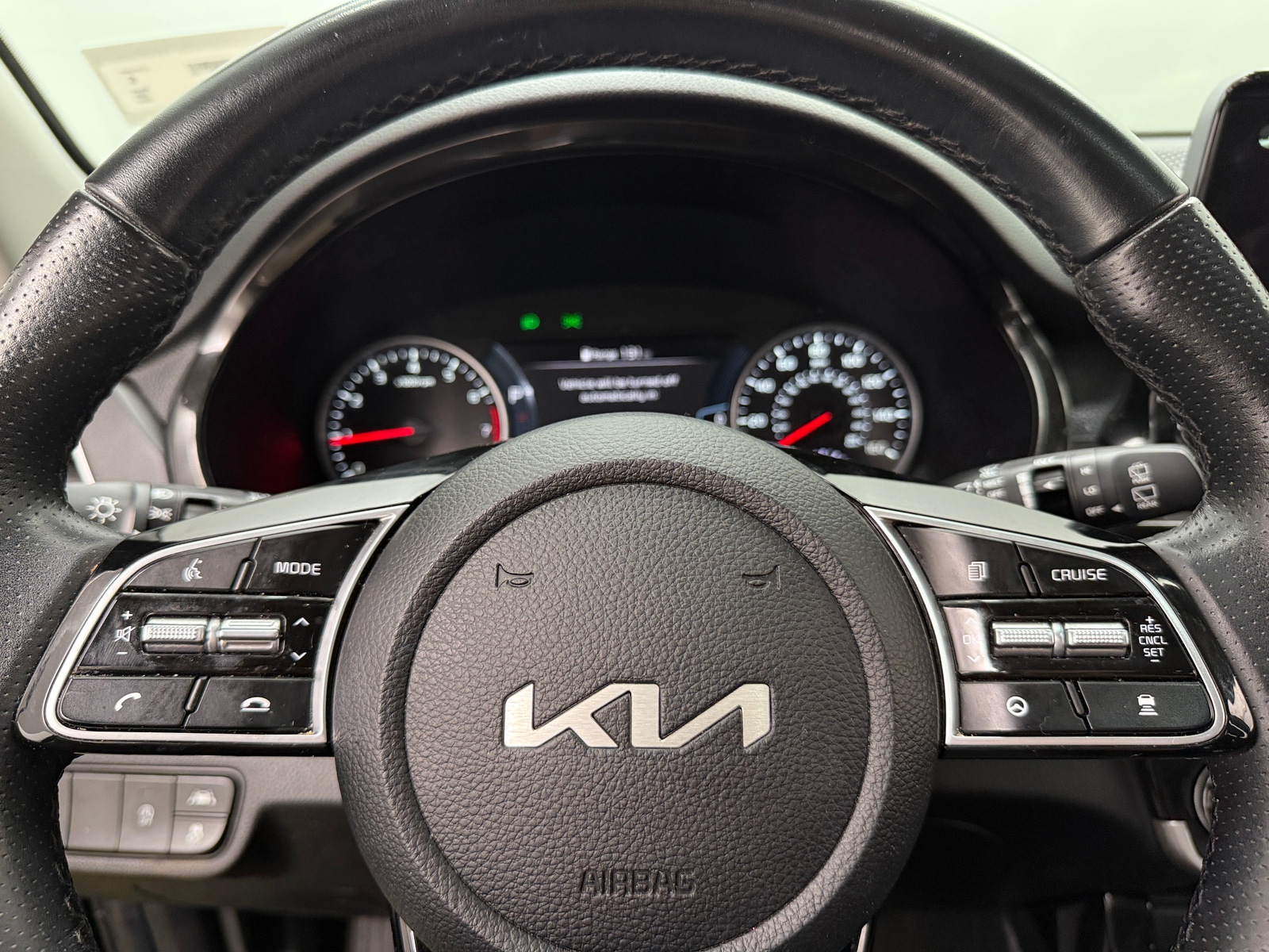 Thumbnail: 2022 Kia Seltos - 4