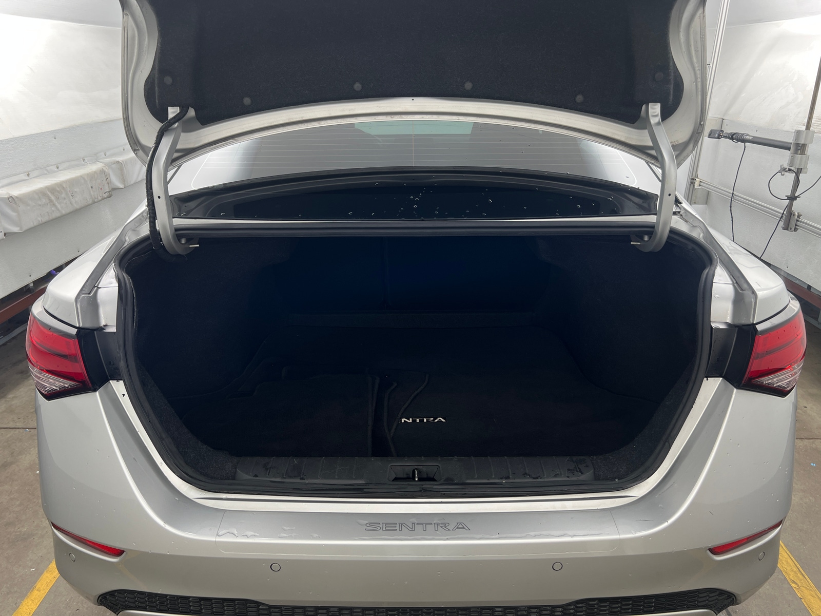 Thumbnail: 2021 Nissan Sentra - 7