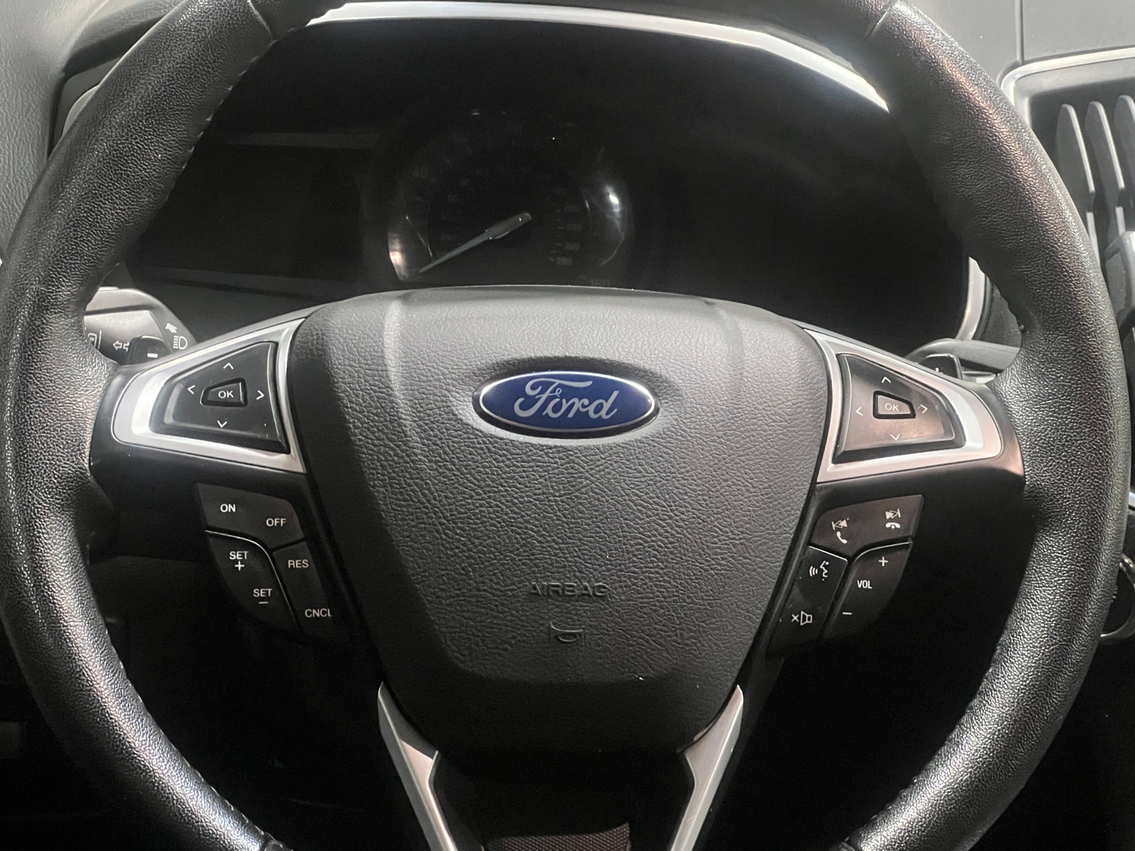 Thumbnail: 2017 Ford Edge - 4