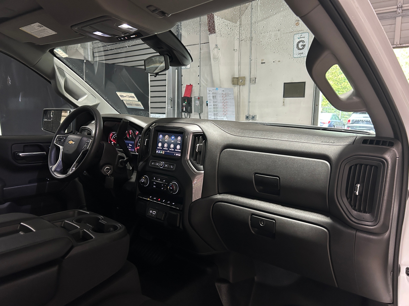 Thumbnail: 2022 Chevrolet Silverado 1500 - 3