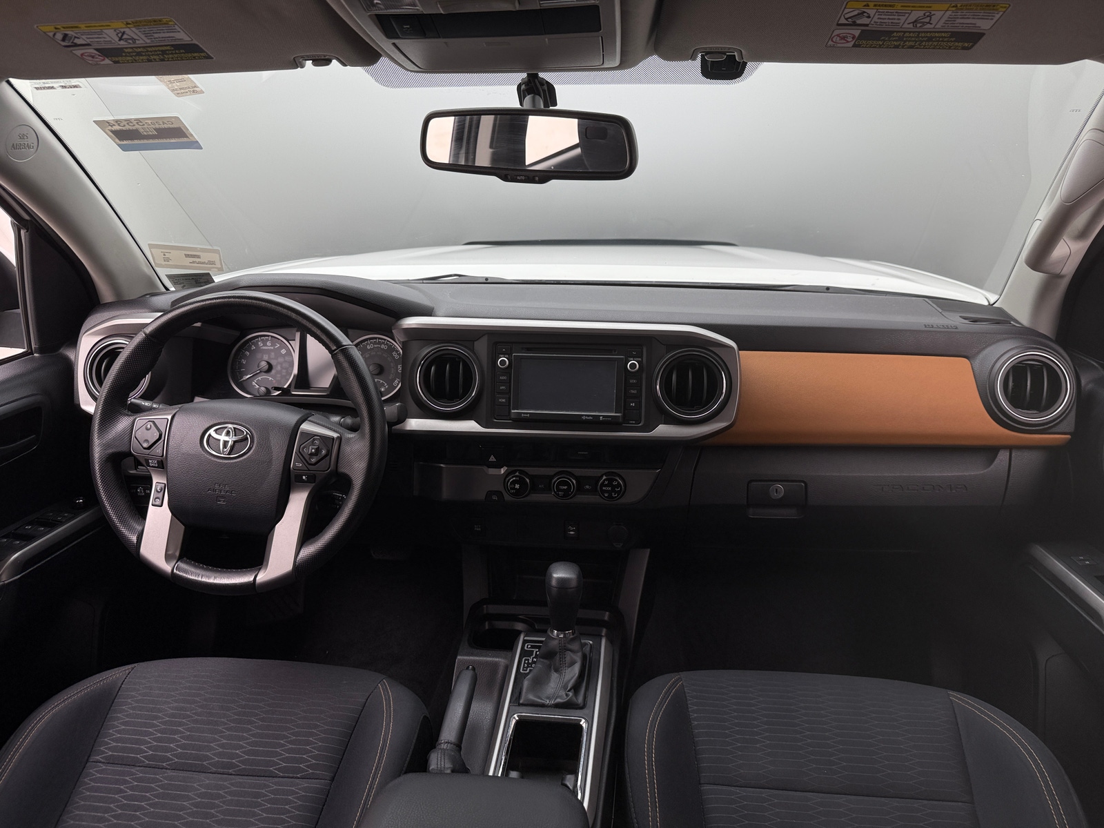 Thumbnail: 2016 Toyota Tacoma - 3