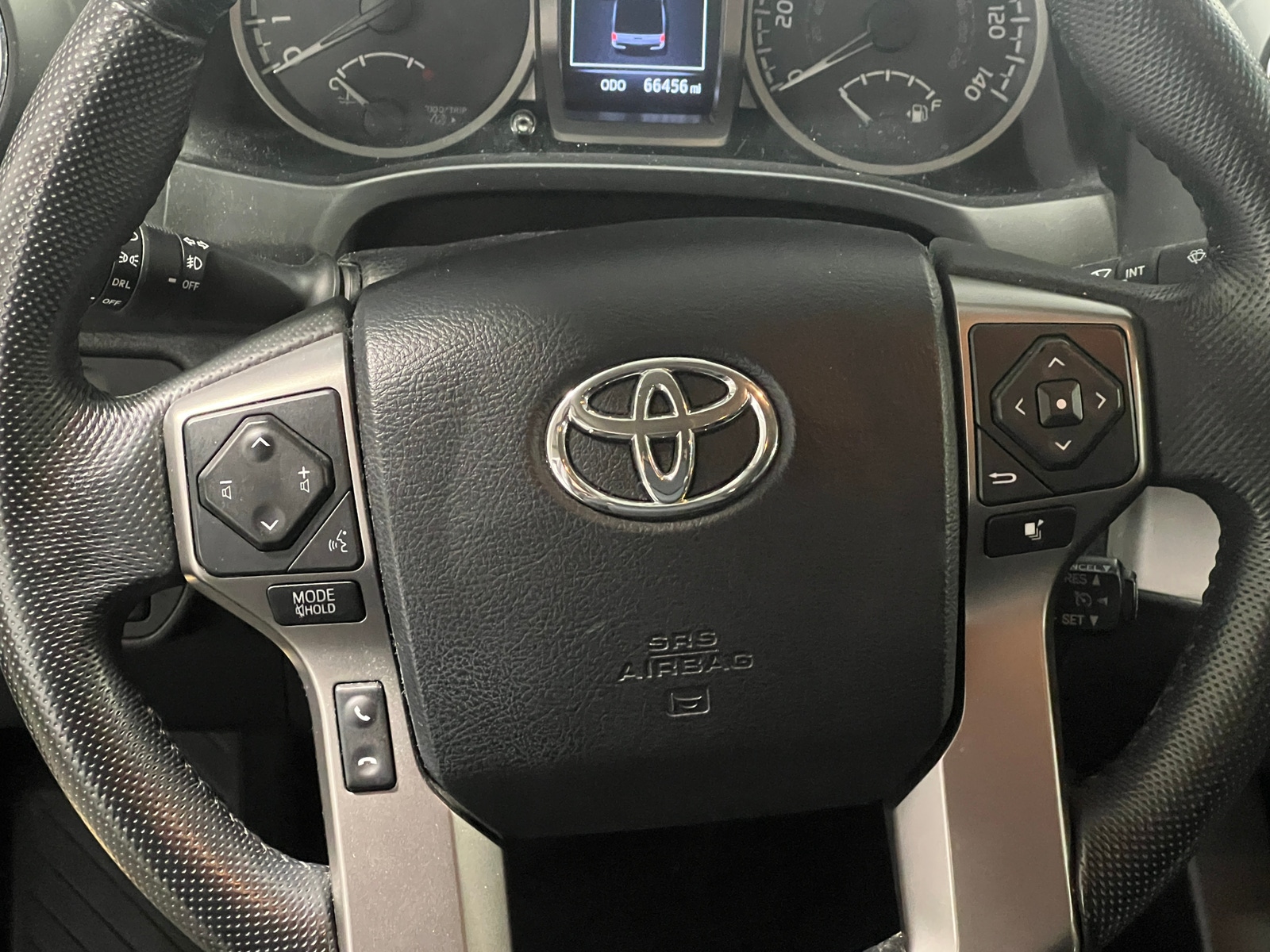 Thumbnail: 2016 Toyota Tacoma - 5