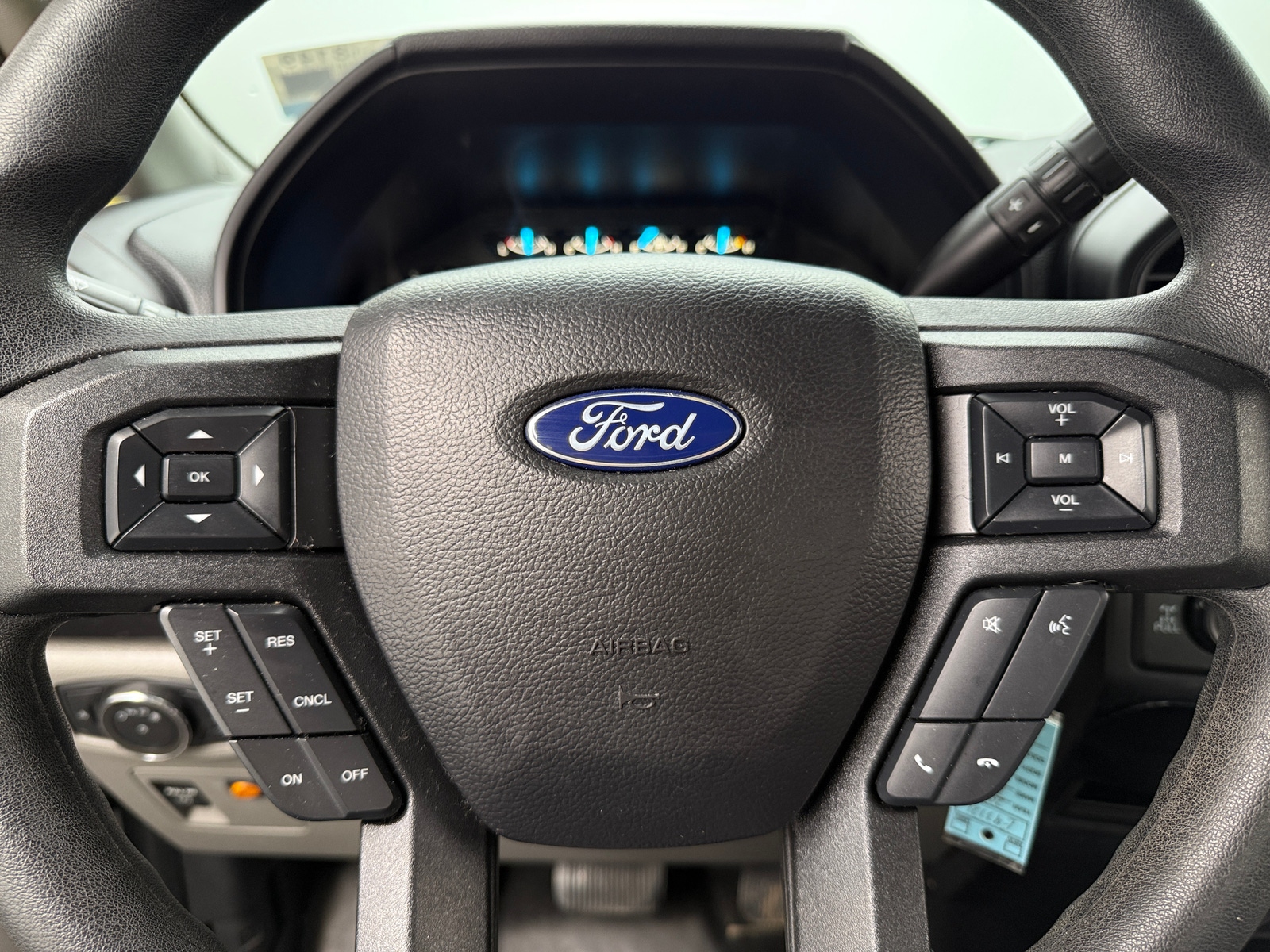 Thumbnail: 2020 Ford Econoline - 5
